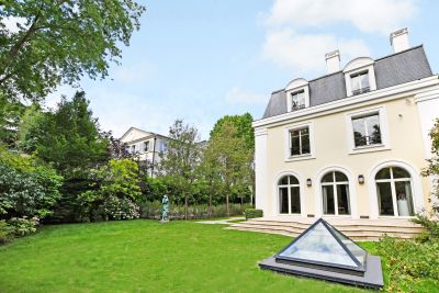 Vente Hôtel particulier Neuilly-sur-Seine 8&nbsp;Pièces 675&nbsp;m²