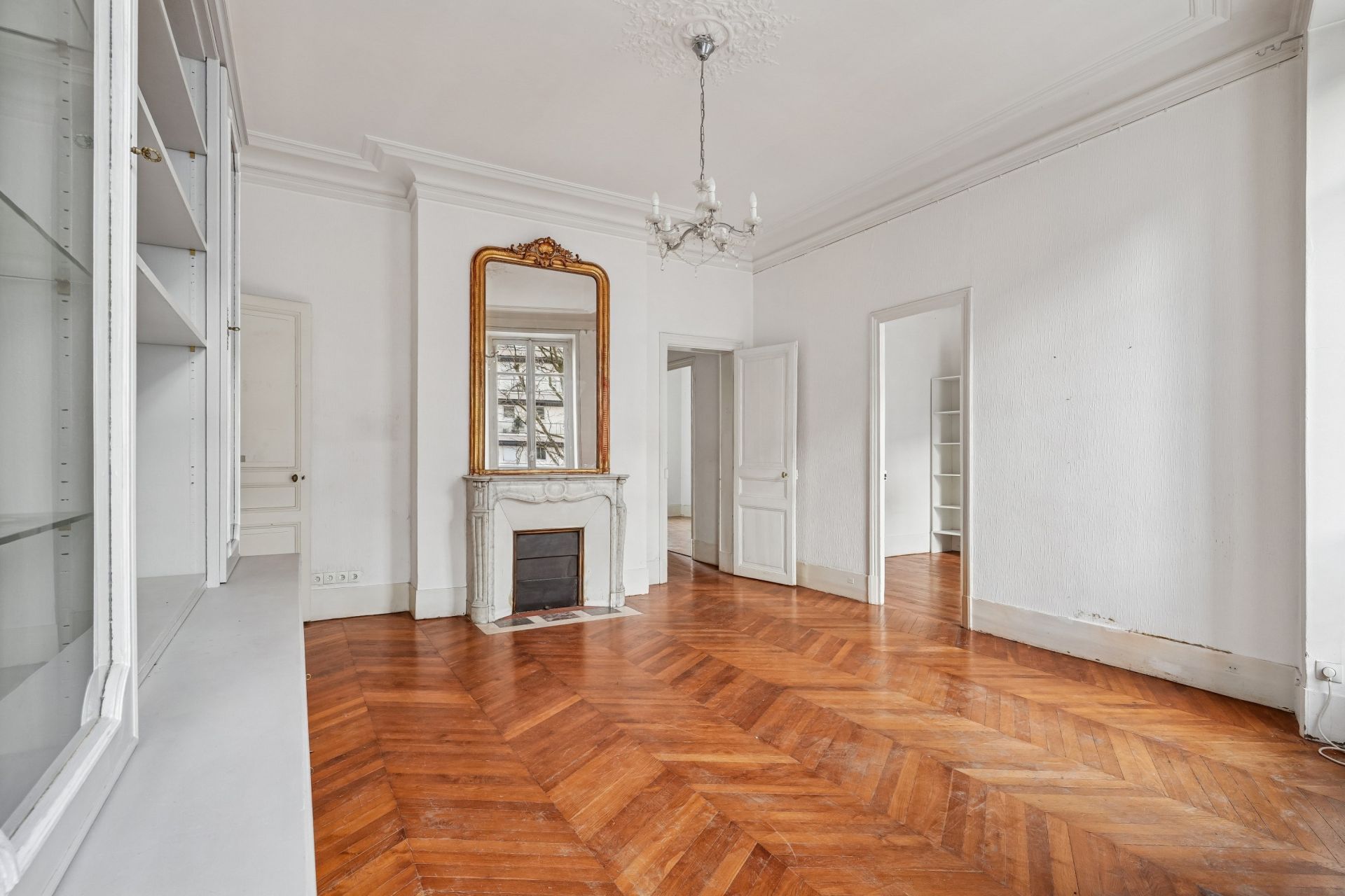 luxury apartment 4 Rooms for sale on NEUILLY SUR SEINE (92200)