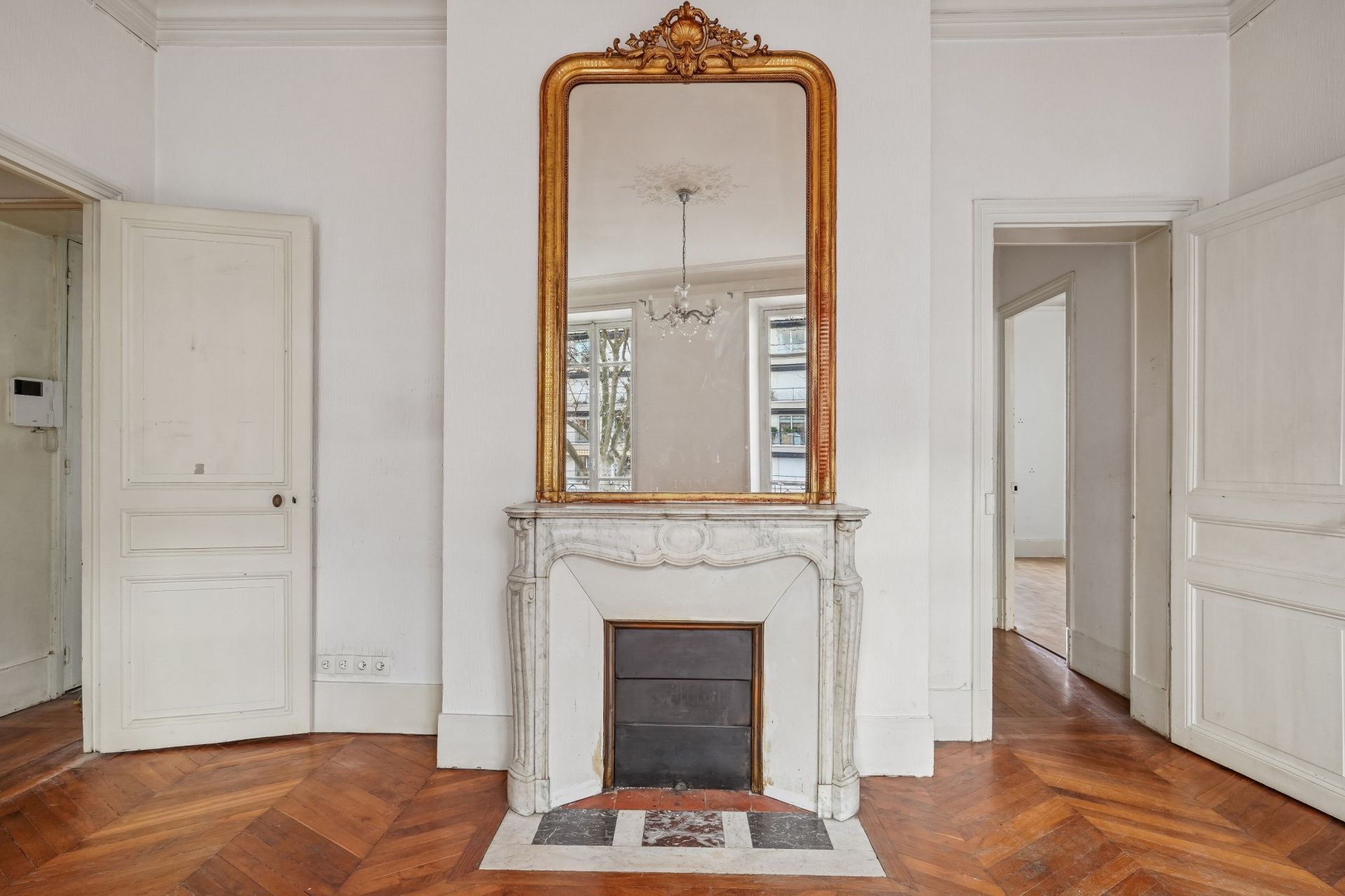 luxury apartment 4 Rooms for sale on NEUILLY SUR SEINE (92200)