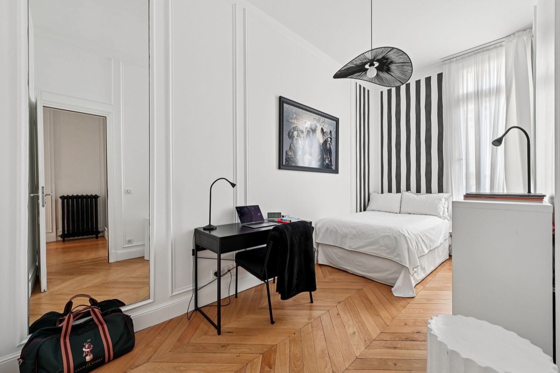 luxury apartment 7 Rooms for sale on PARIS (75016)
