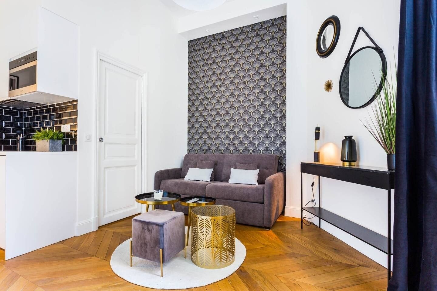 luxury apartment 7 Rooms for sale on PARIS (75016)