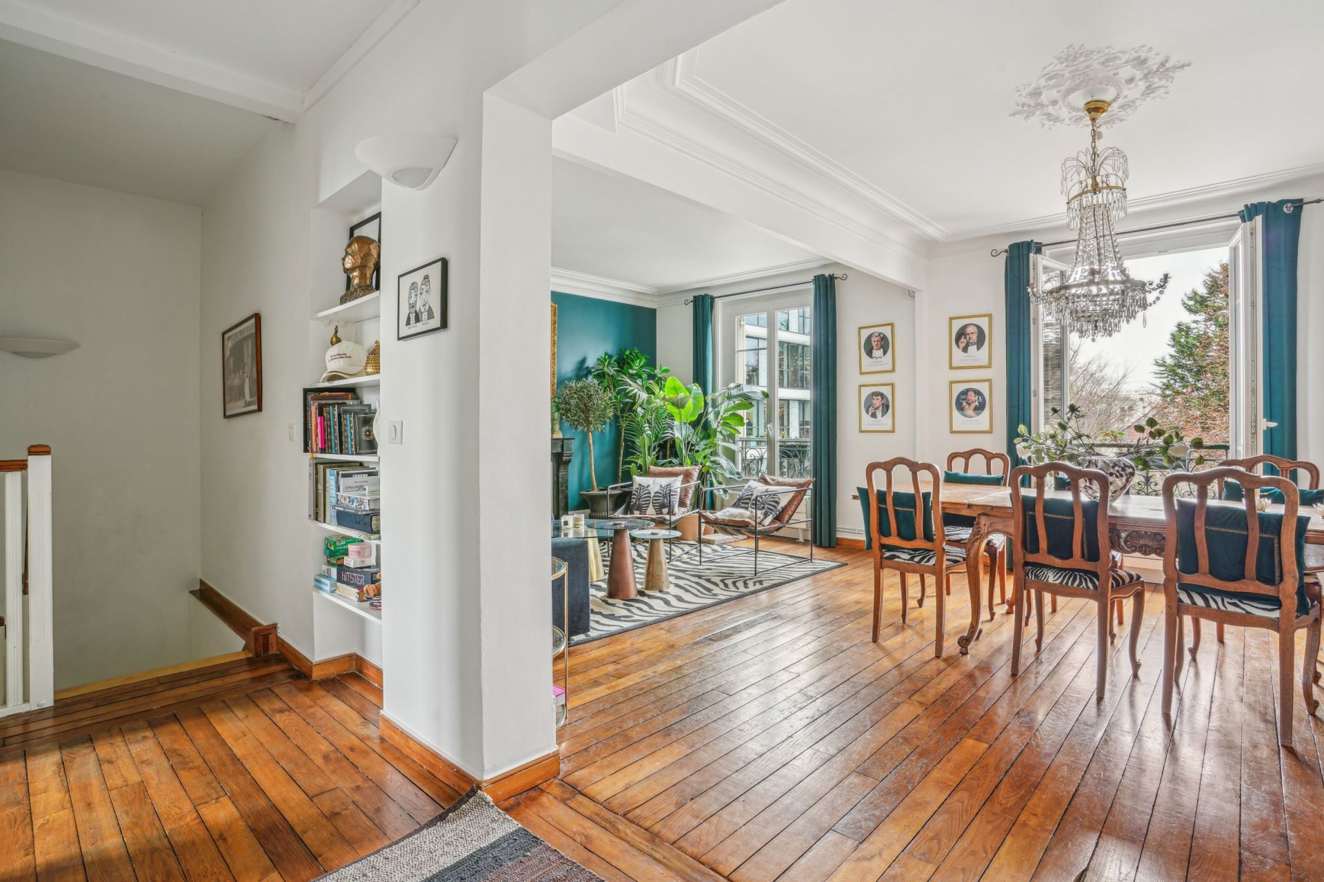 luxury apartment 6 Rooms for sale on NEUILLY SUR SEINE (92200)