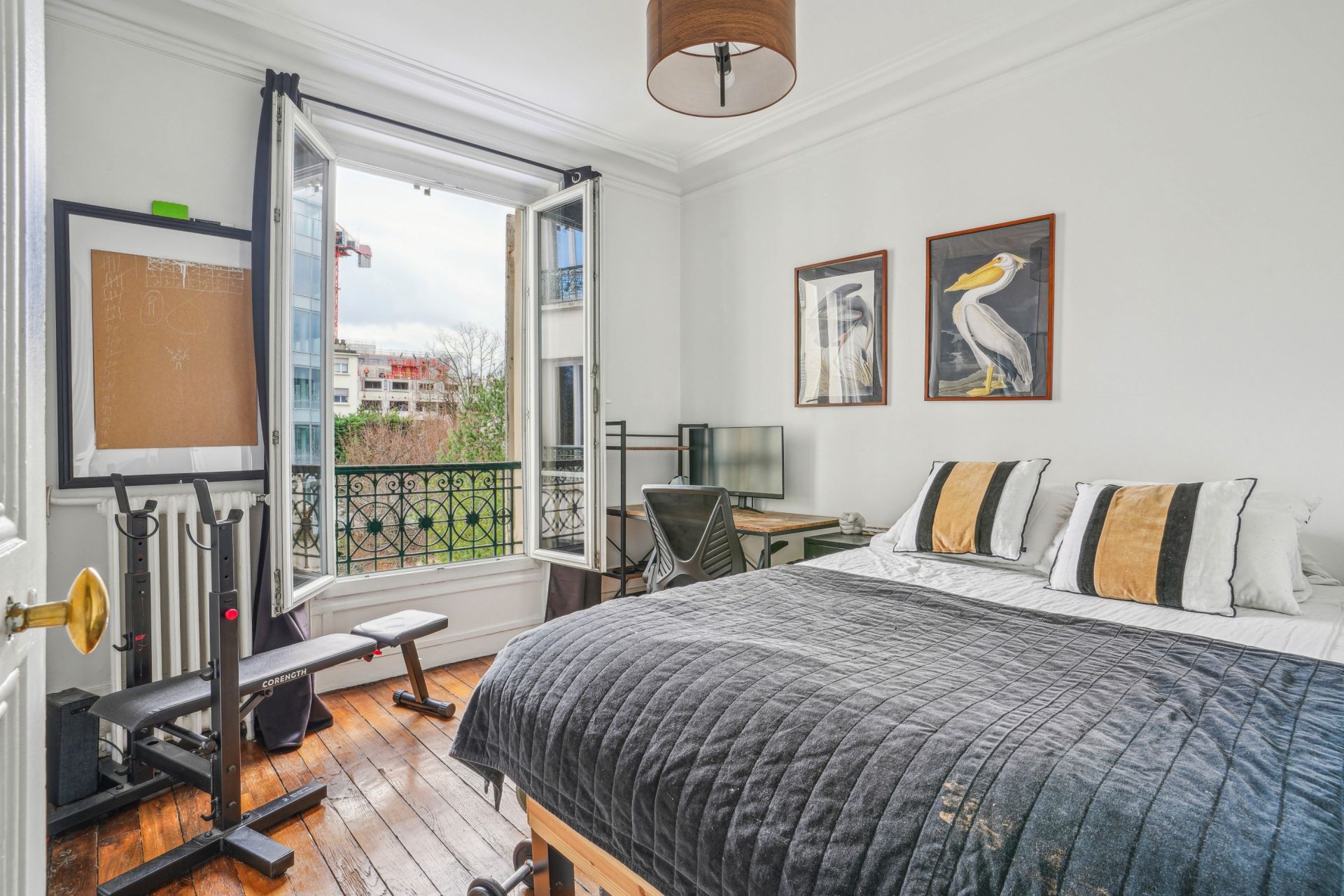 luxury apartment 6 Rooms for sale on NEUILLY SUR SEINE (92200)