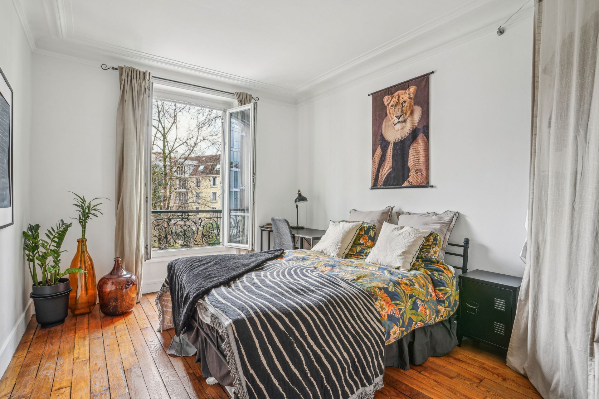 luxury apartment 6 Rooms for sale on NEUILLY SUR SEINE (92200)