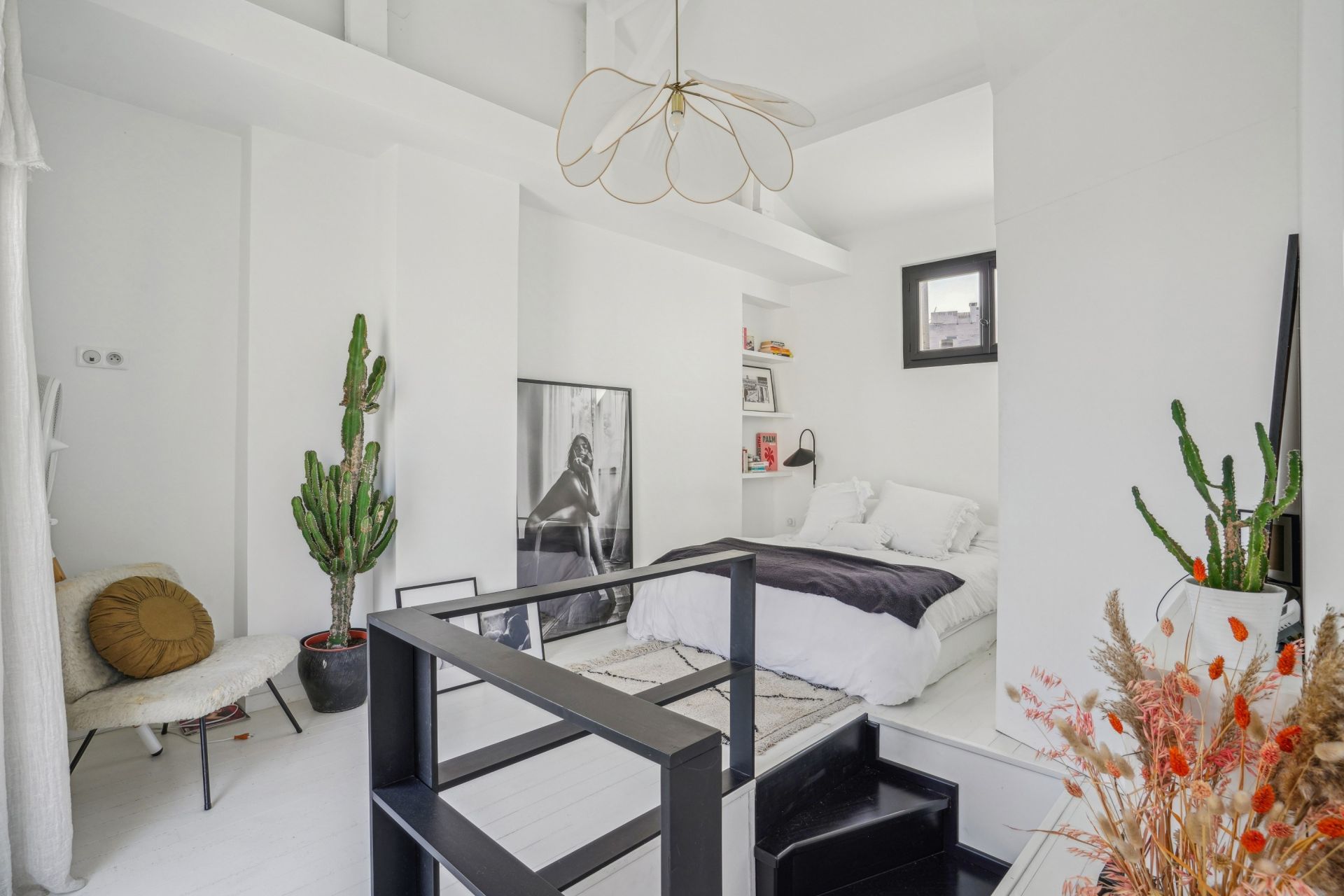 luxury apartment 6 Rooms for sale on NEUILLY SUR SEINE (92200)