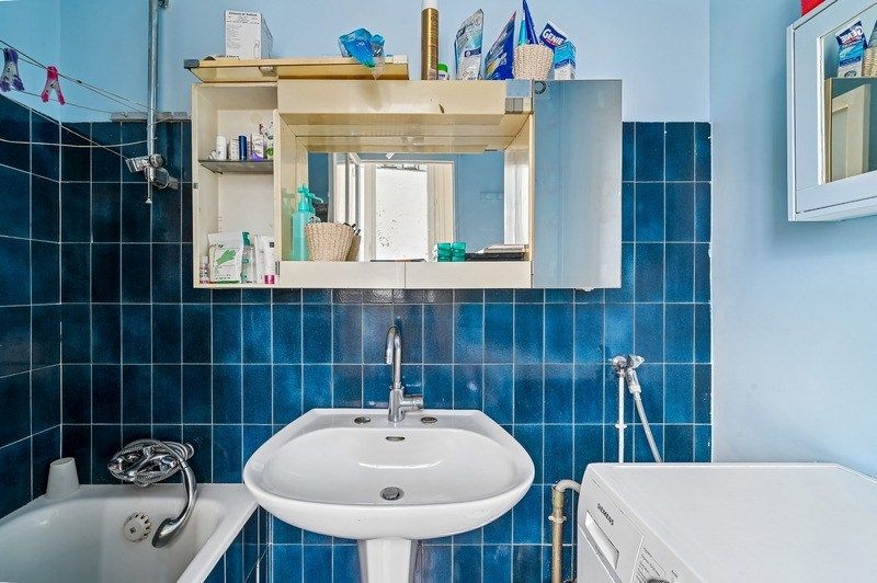 luxury apartment 5 Rooms for sale on PARIS (75007)