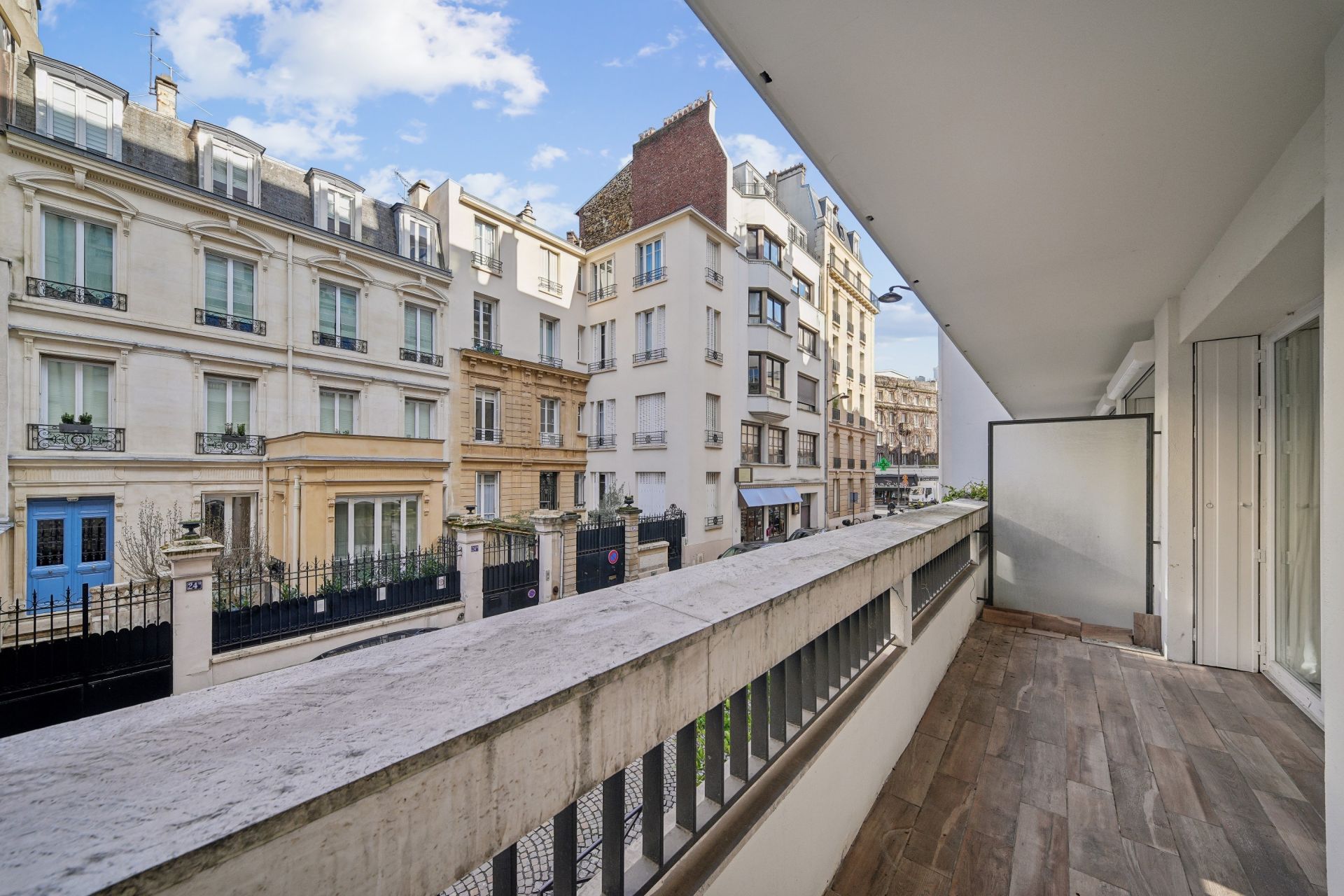 luxury apartment 4 Rooms for sale on PARIS (75016)