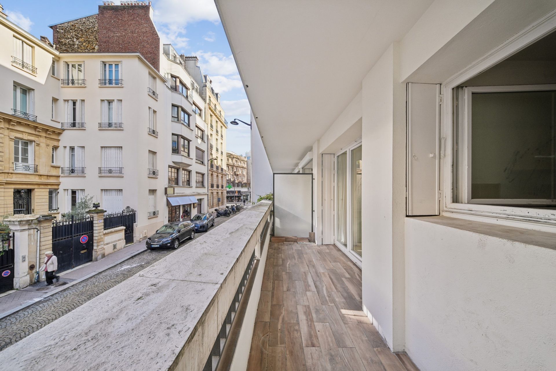 luxury apartment 4 Rooms for sale on PARIS (75016)