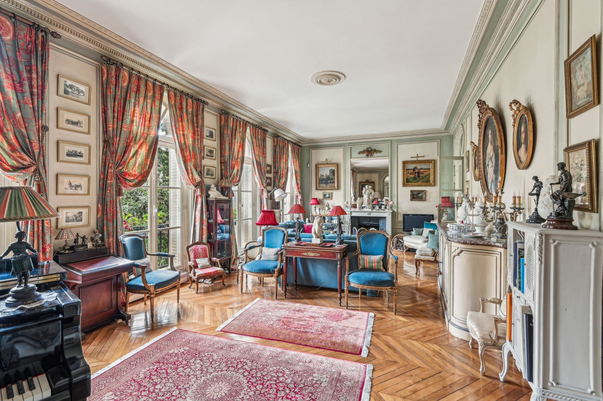 mansion (hôtel particulier) 14 Rooms for sale on PARIS (75016)