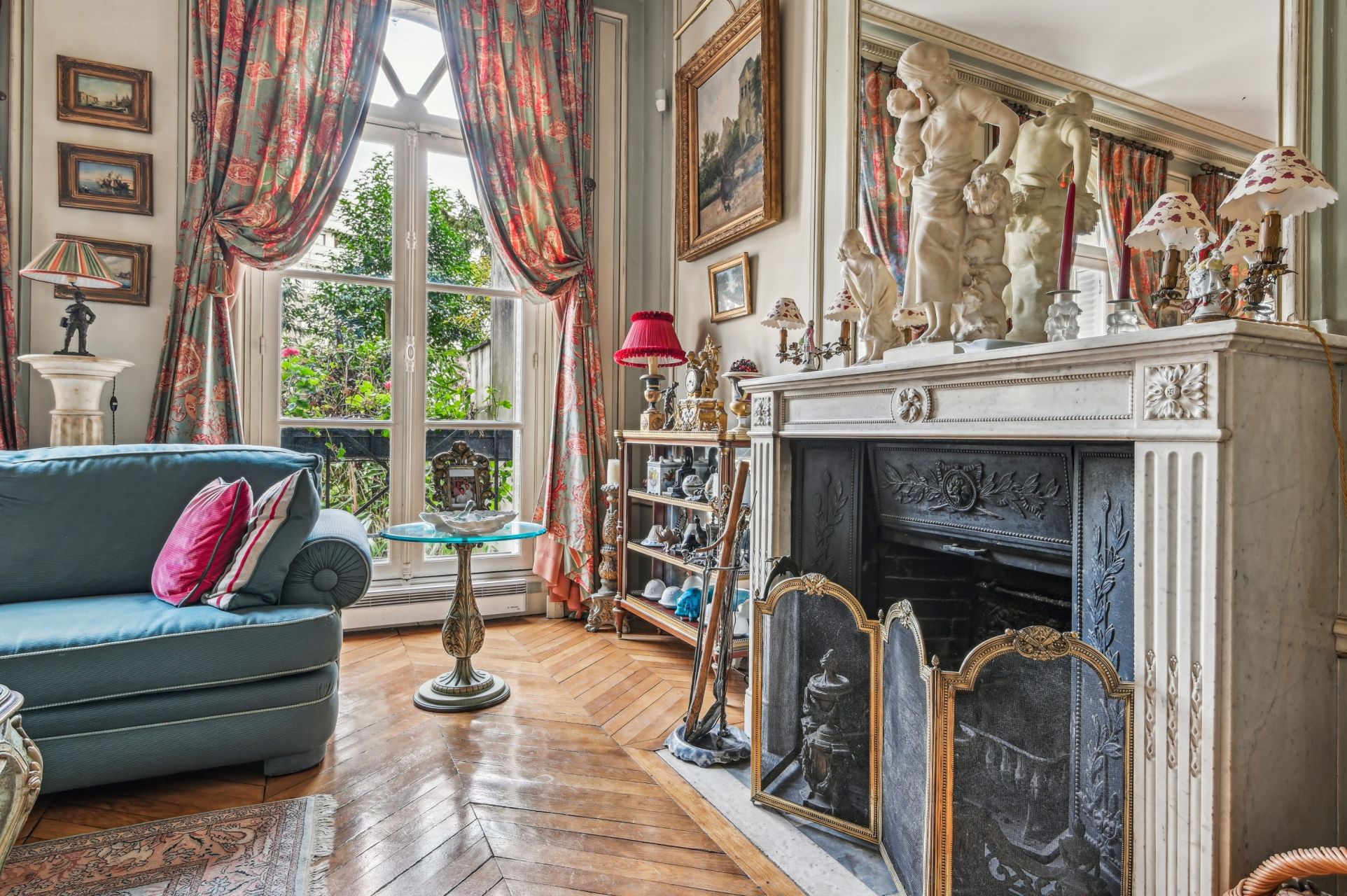 mansion (hôtel particulier) 14 Rooms for sale on PARIS (75016)