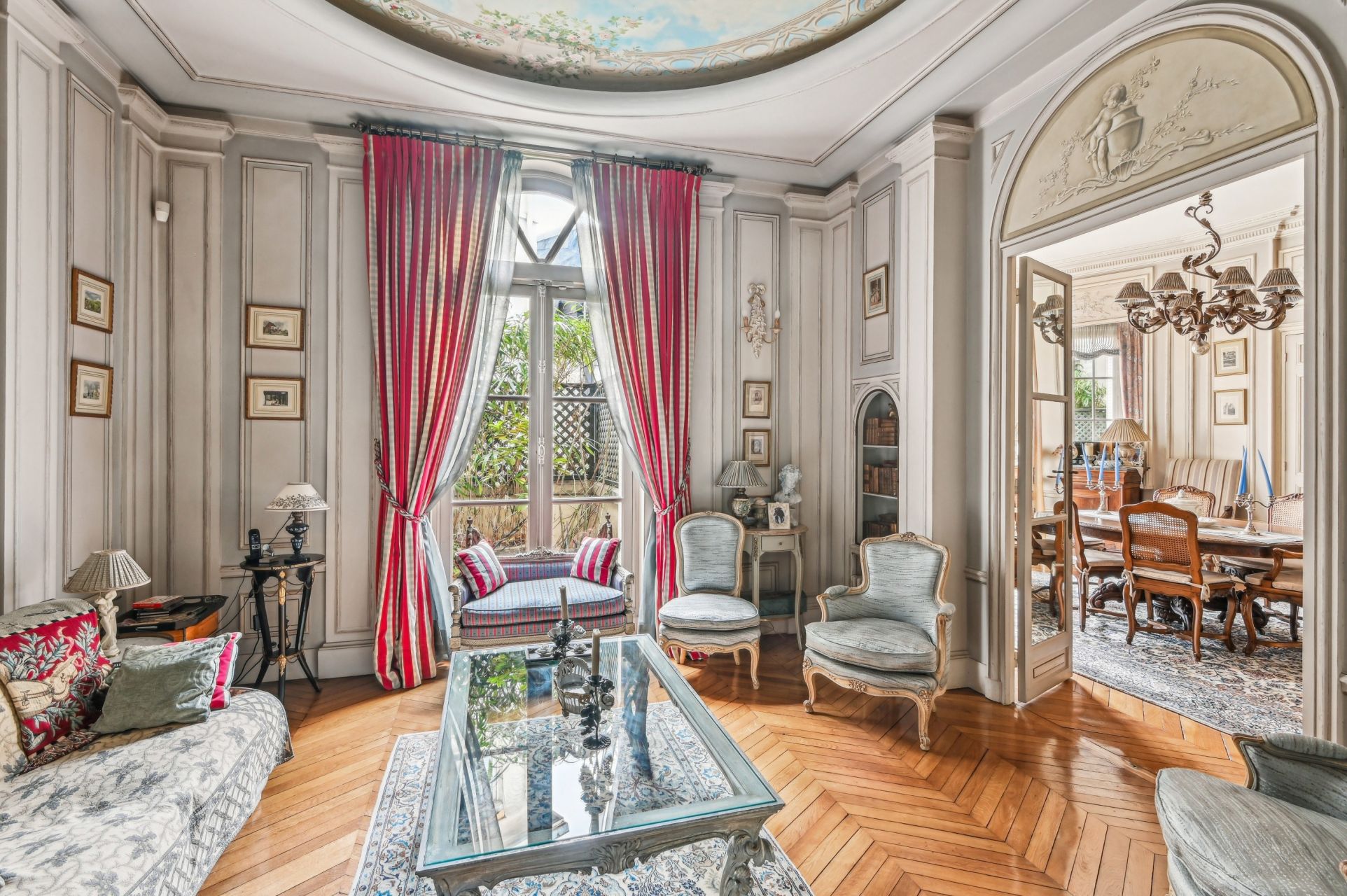 mansion (hôtel particulier) 14 Rooms for sale on PARIS (75016)