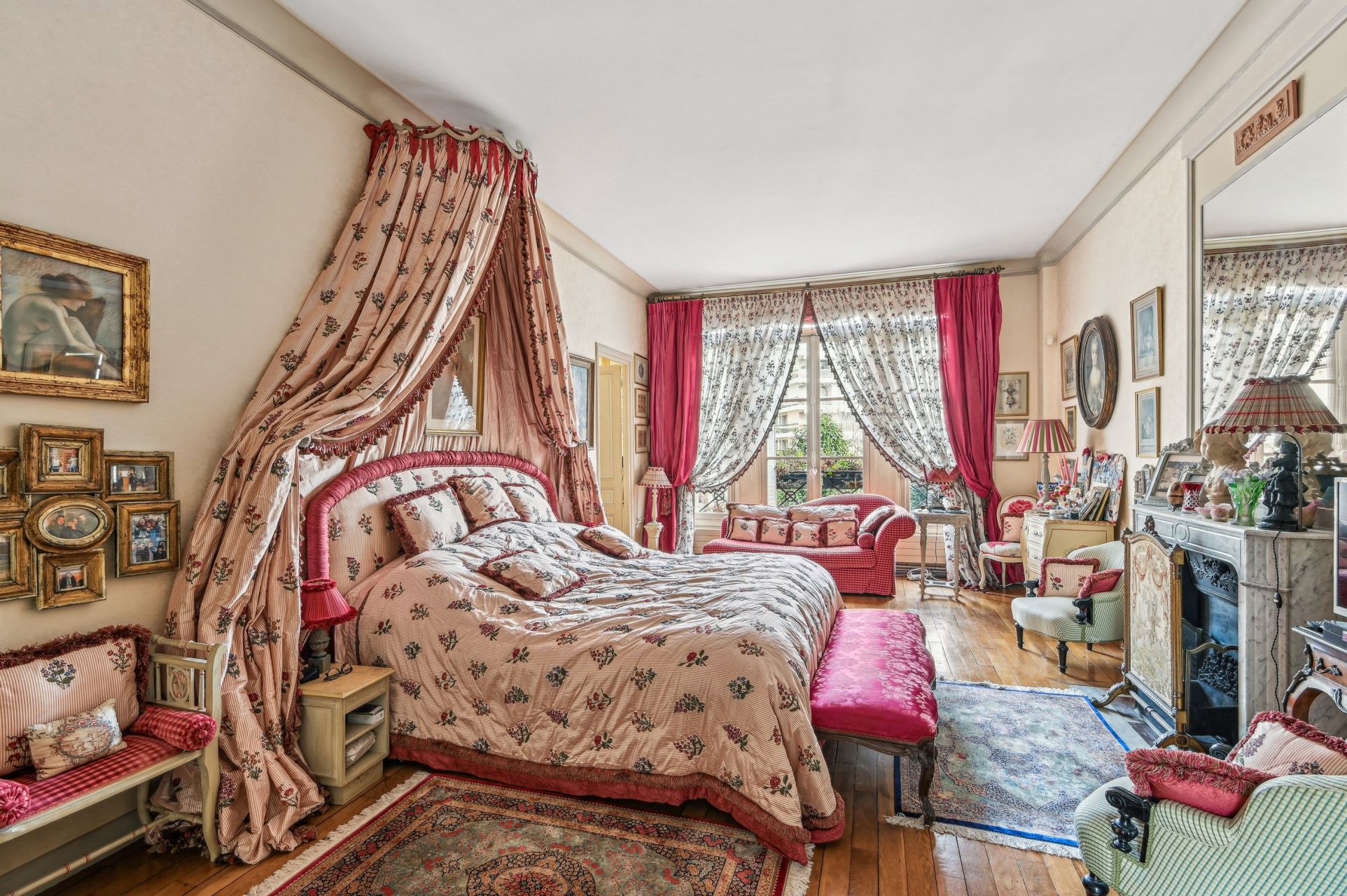 mansion (hôtel particulier) 14 Rooms for sale on PARIS (75016)