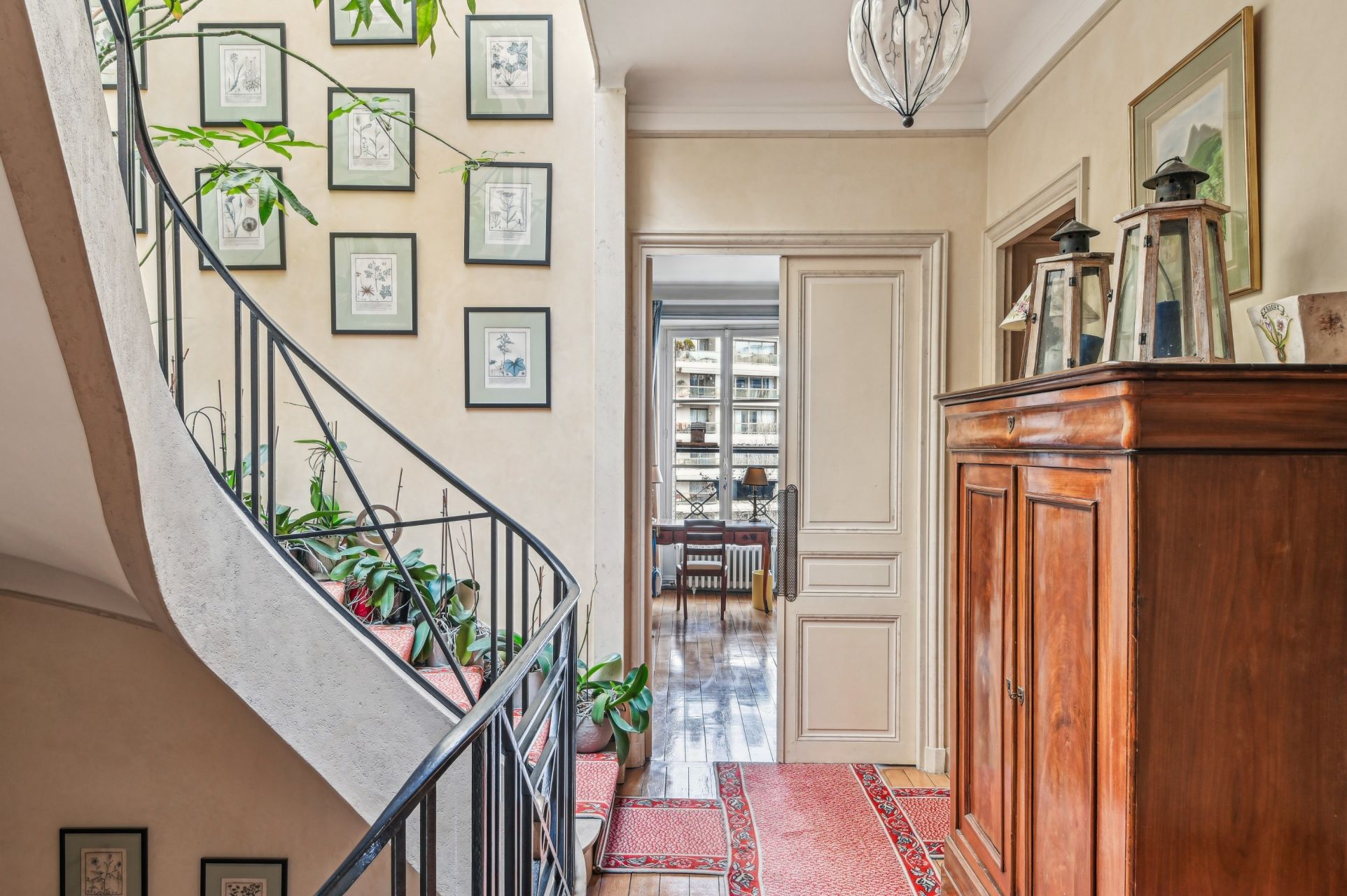 mansion (hôtel particulier) 14 Rooms for sale on PARIS (75016)