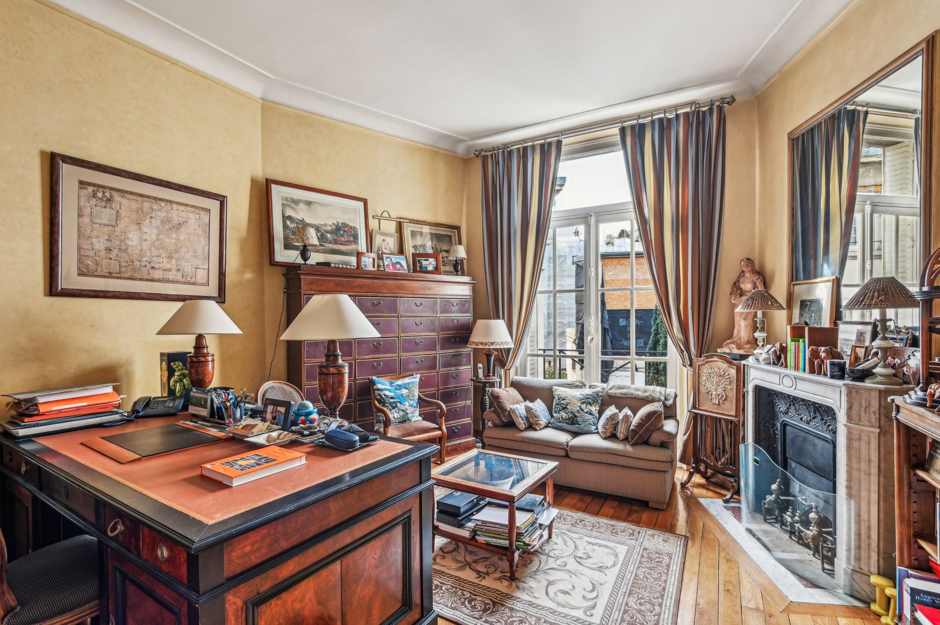 mansion (hôtel particulier) 14 Rooms for sale on PARIS (75016)
