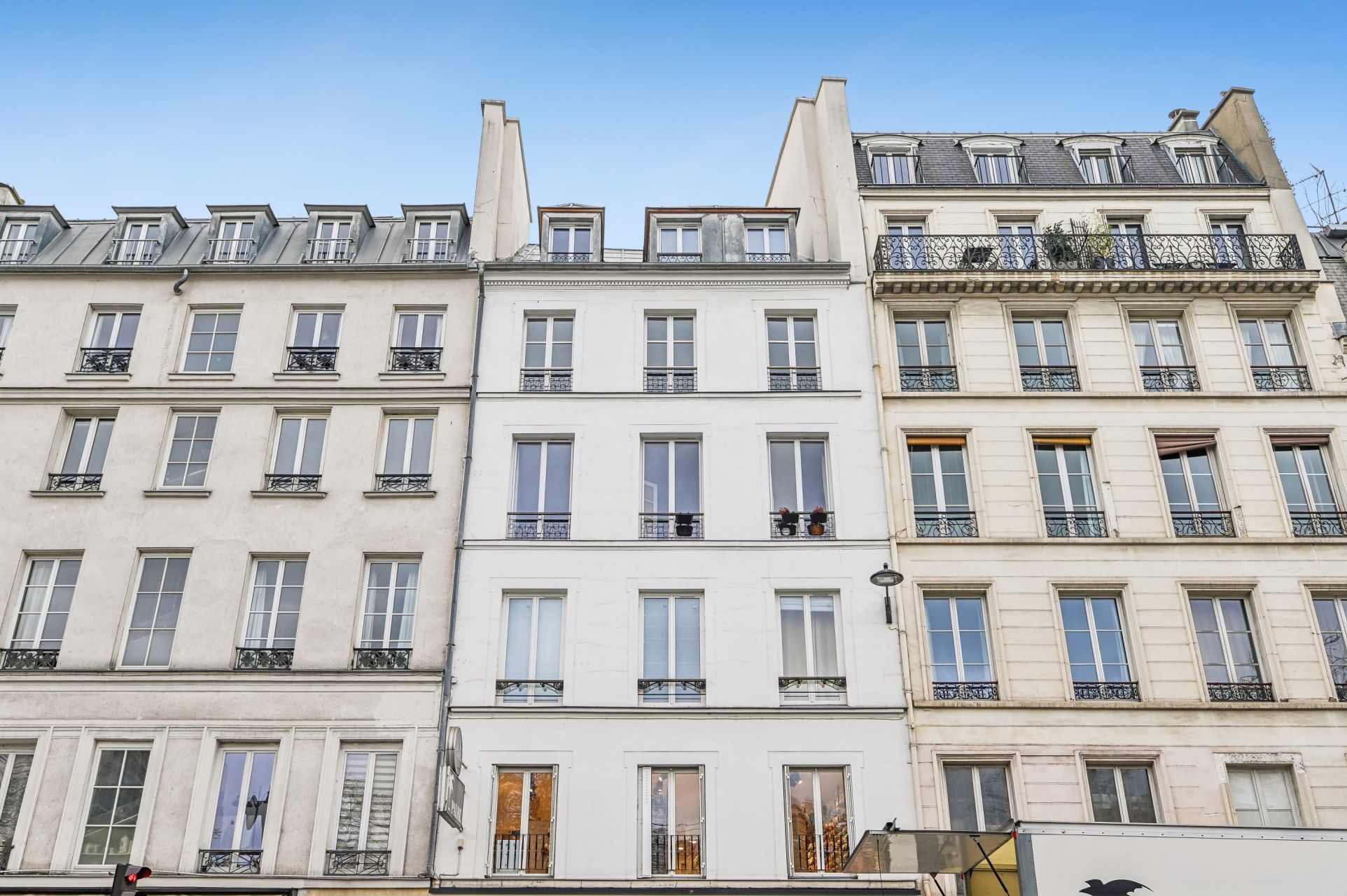 luxury apartment 3 Rooms for sale on PARIS (75003)
