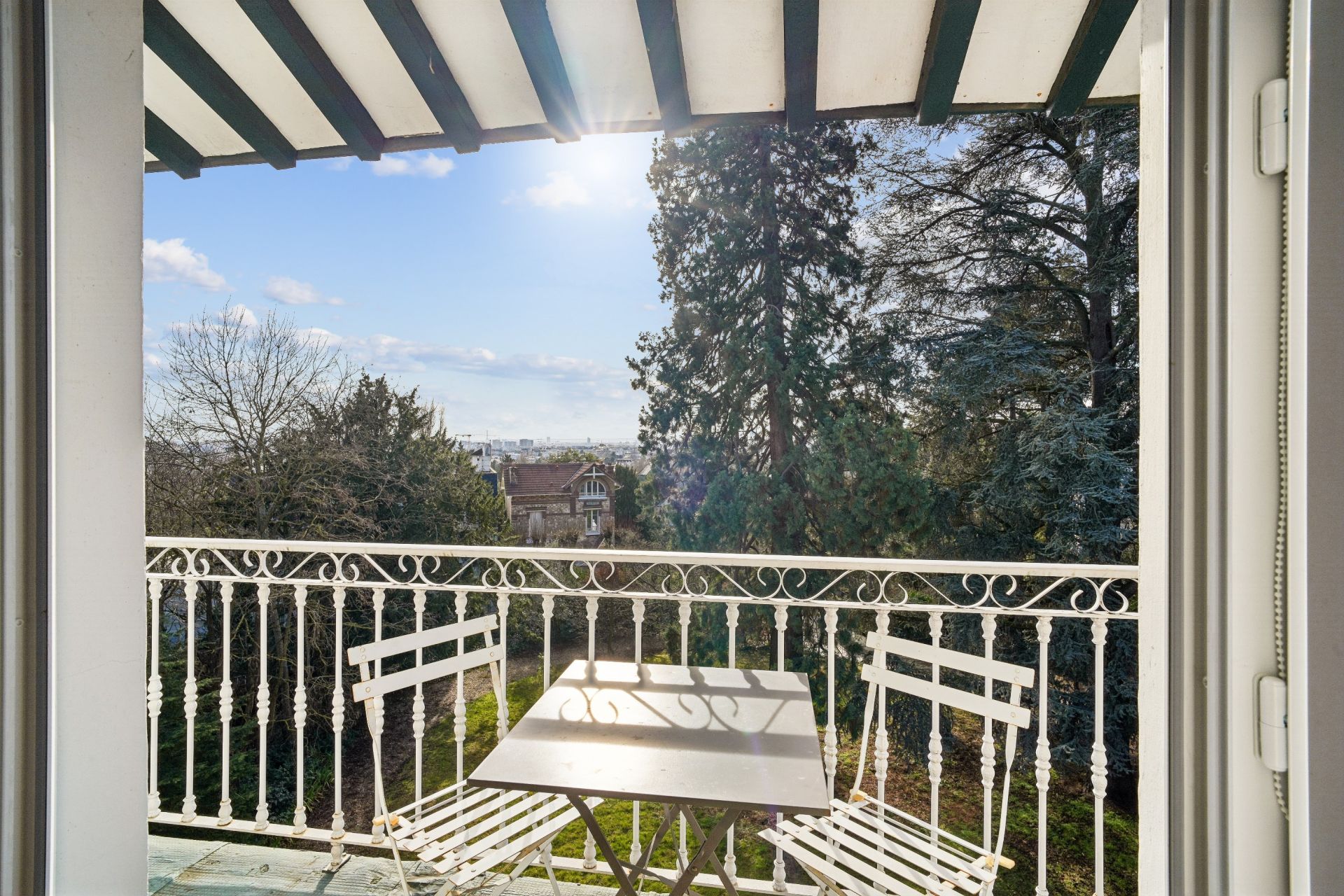 luxury house 11 Rooms for sale on MONTMORENCY (95160)