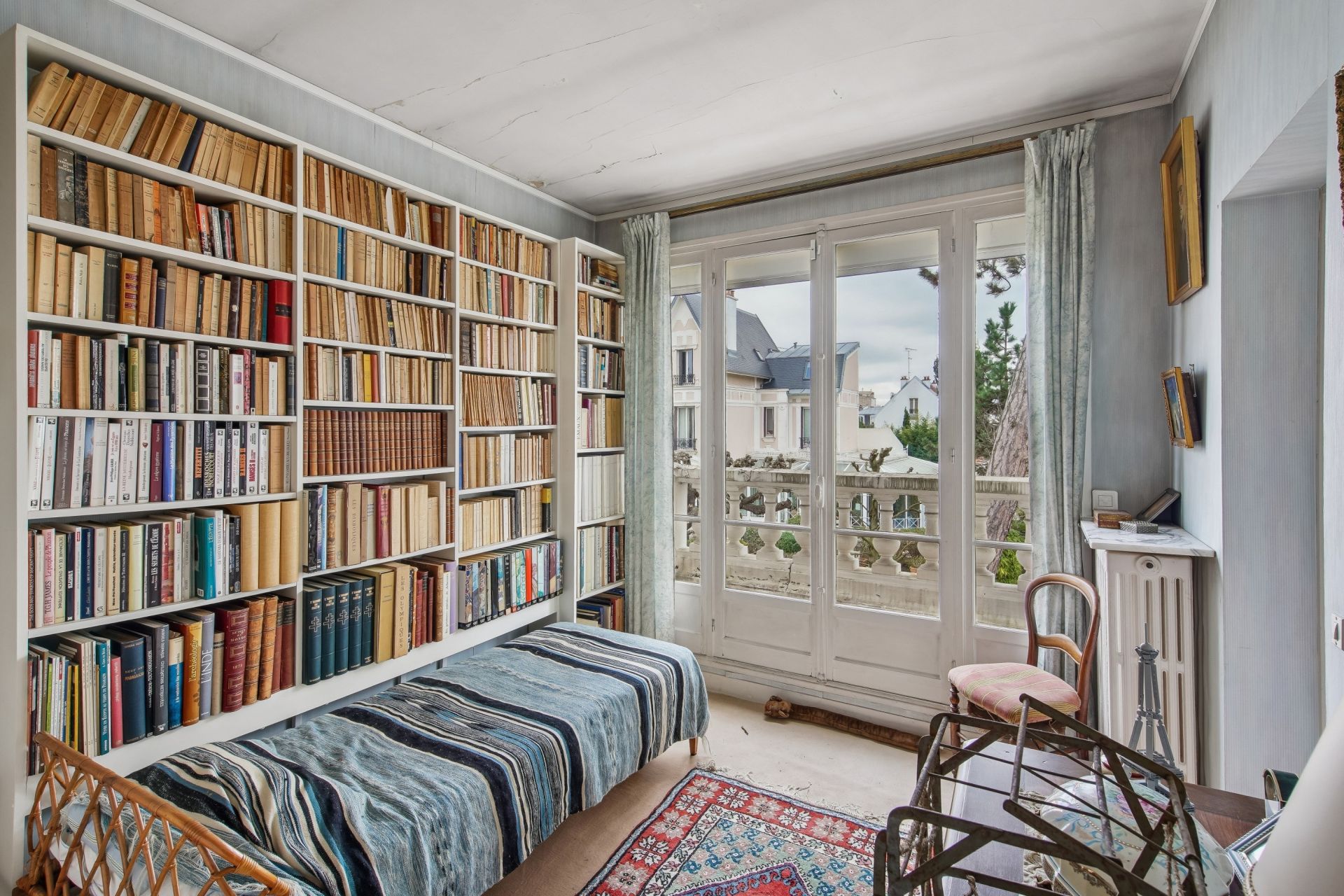 luxury house 10 Rooms for sale on ASNIERES SUR SEINE (92600)