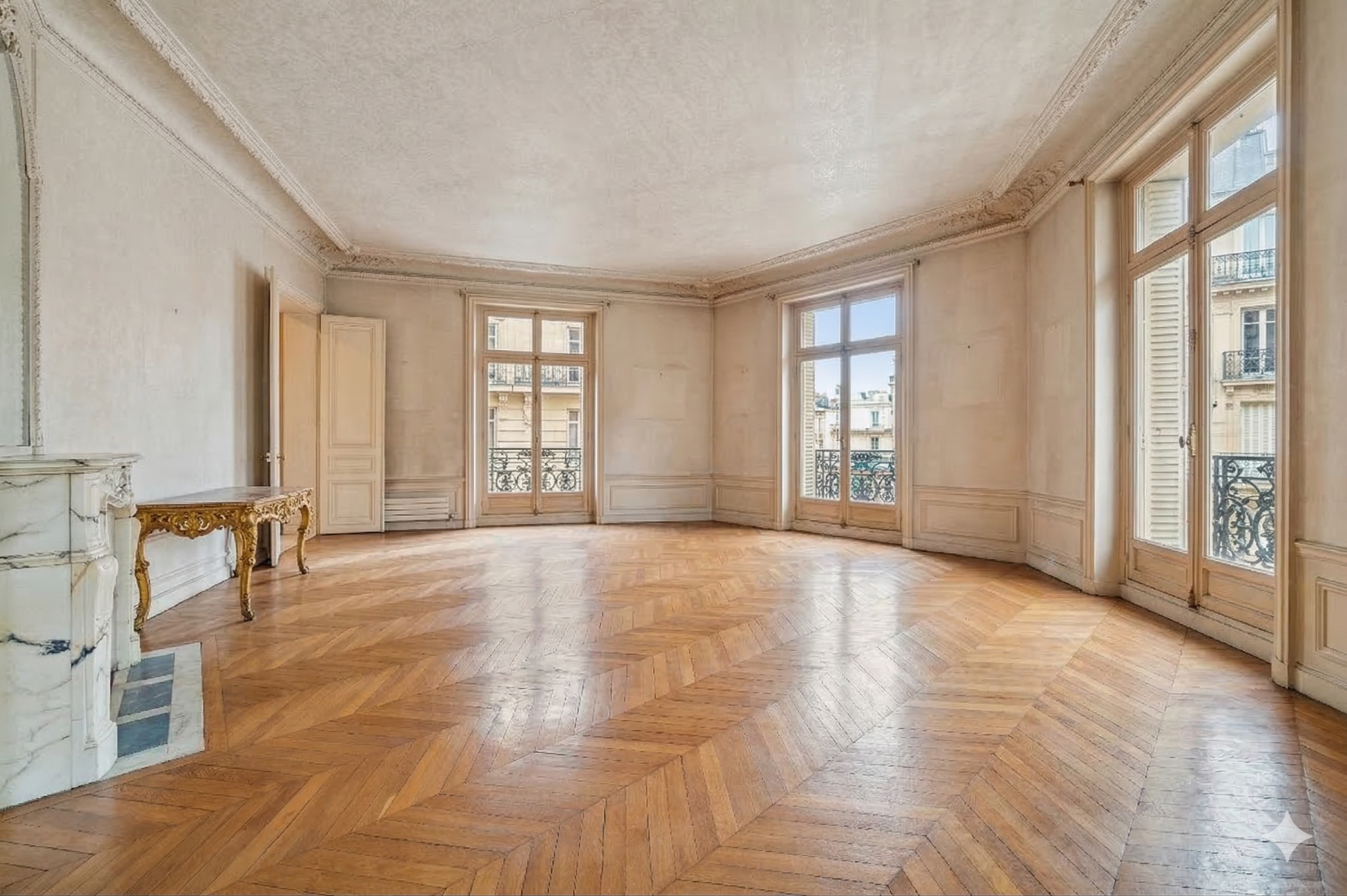 luxury apartment 5 Rooms for sale on PARIS (75016)