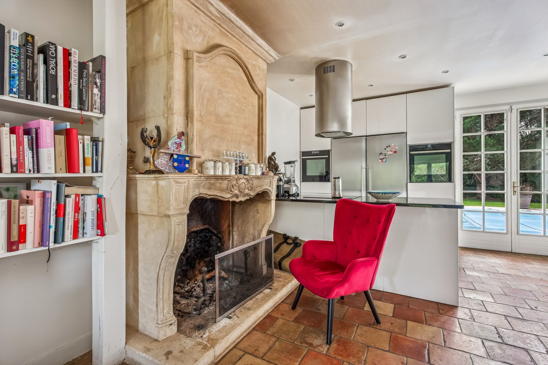 luxury house 8 Rooms for sale on LES MESNULS (78490)