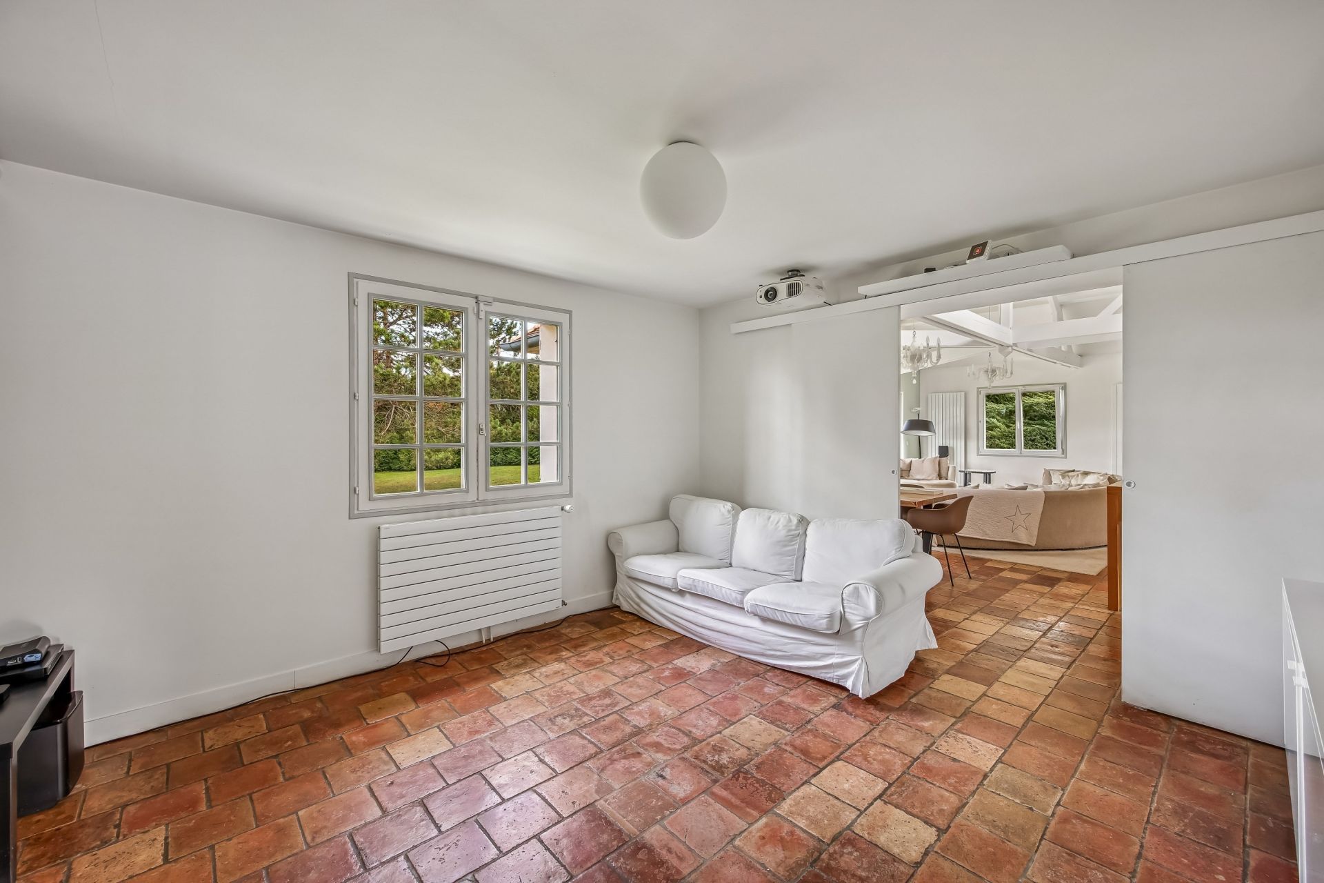 luxury house 8 Rooms for sale on LES MESNULS (78490)