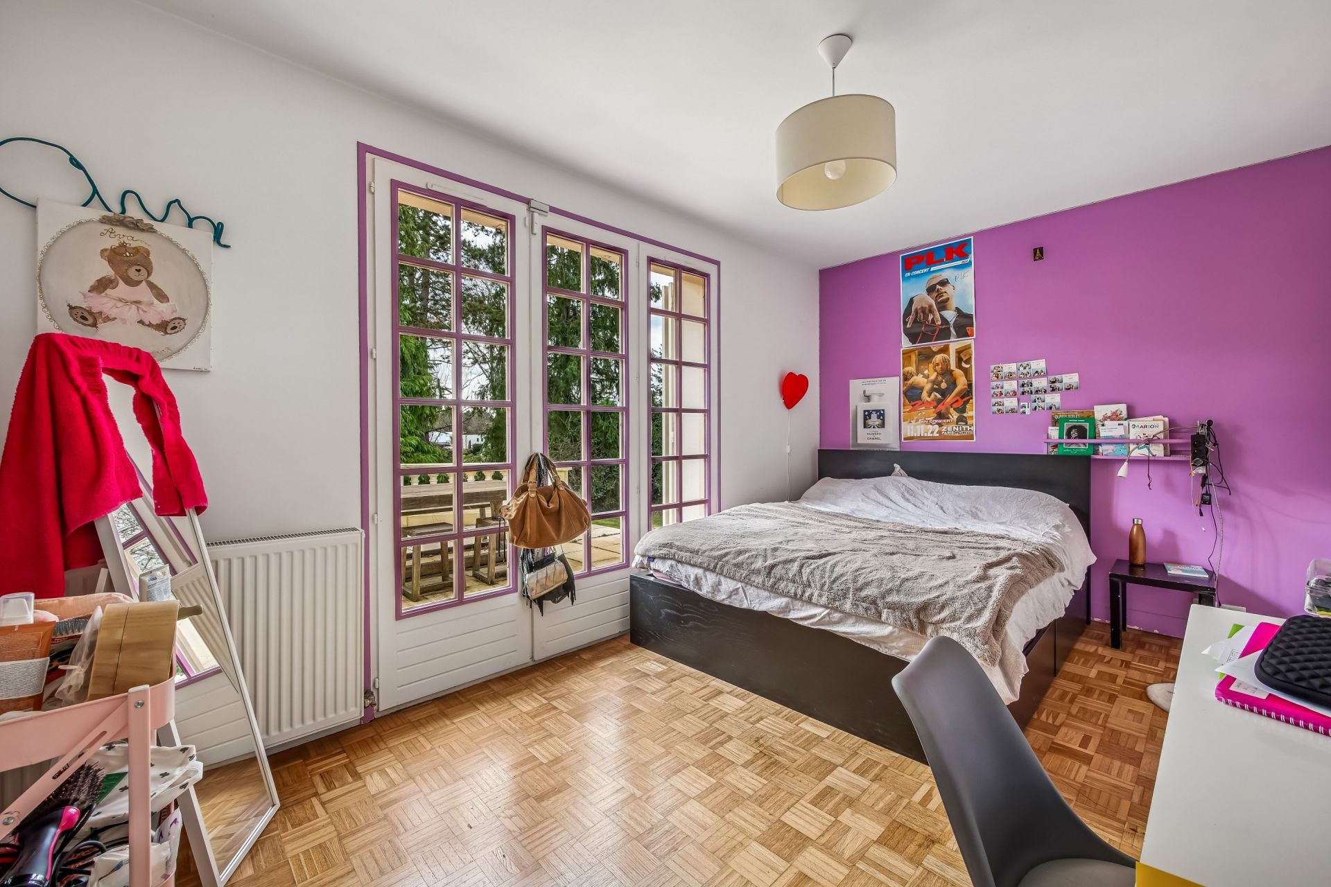 luxury house 8 Rooms for sale on LES MESNULS (78490)