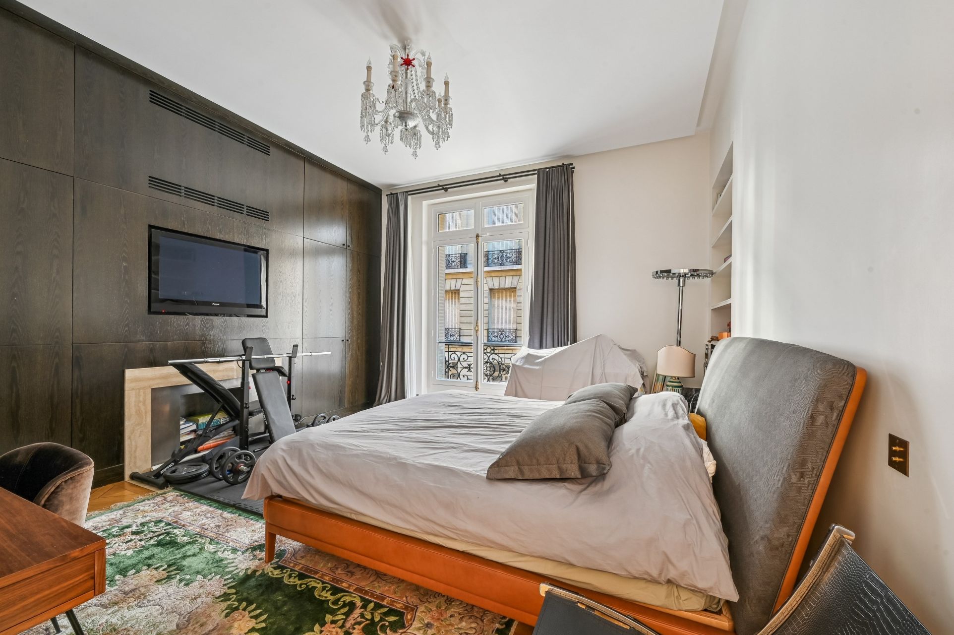 luxury apartment 7 Rooms for sale on PARIS (75016)