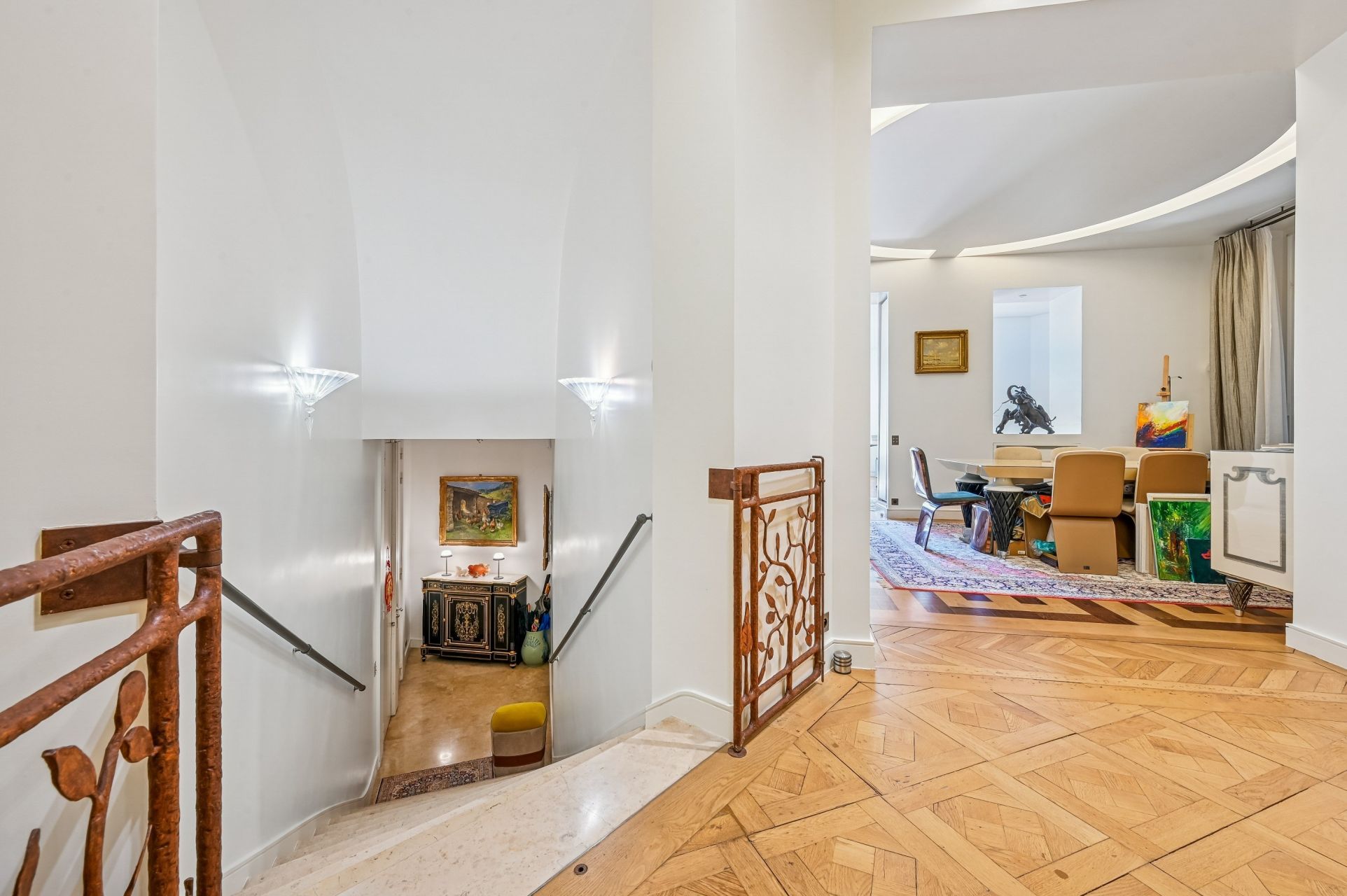luxury apartment 7 Rooms for sale on PARIS (75016)