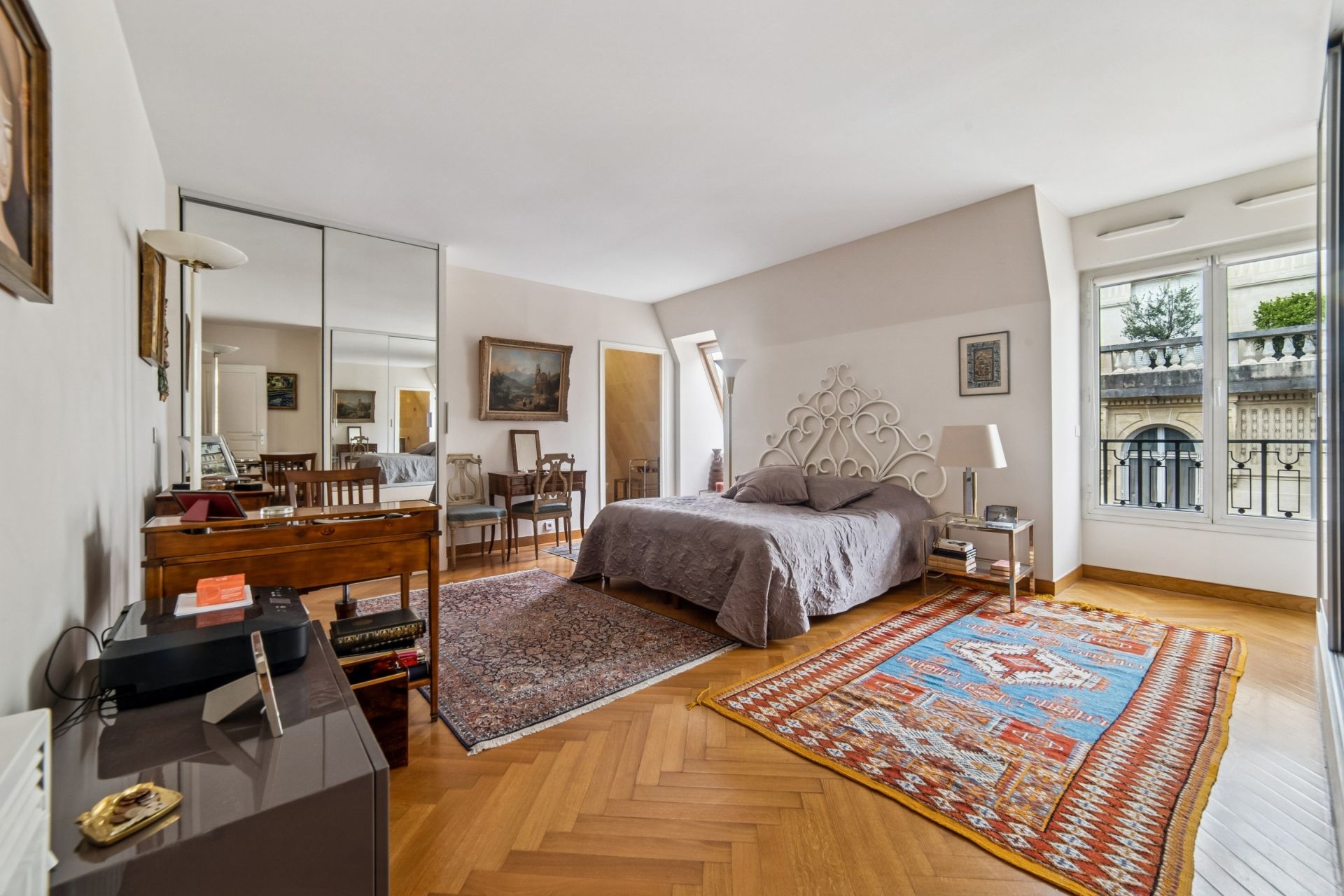 luxury apartment 4 Rooms for sale on PARIS (75016)
