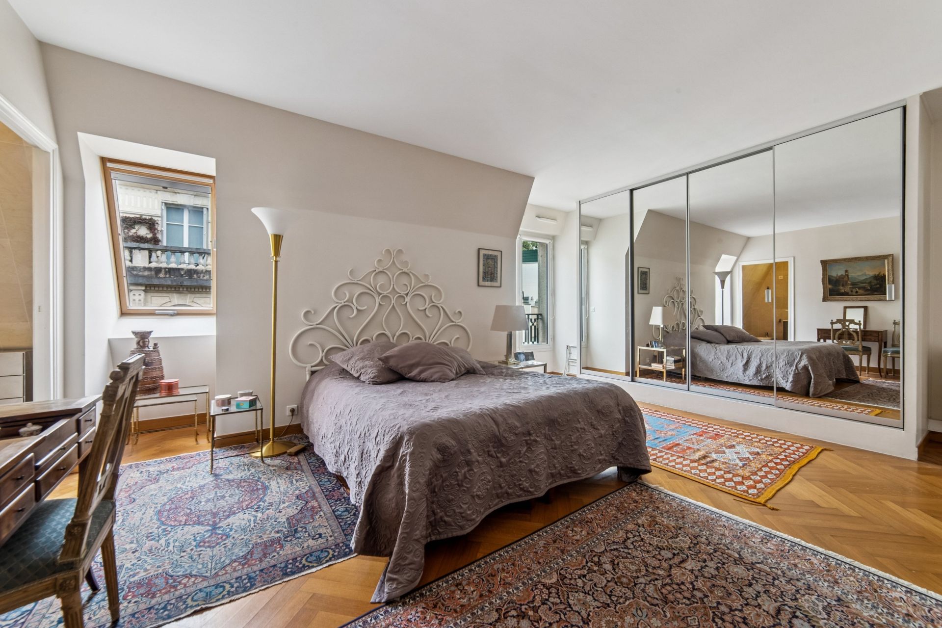 luxury apartment 4 Rooms for sale on PARIS (75016)