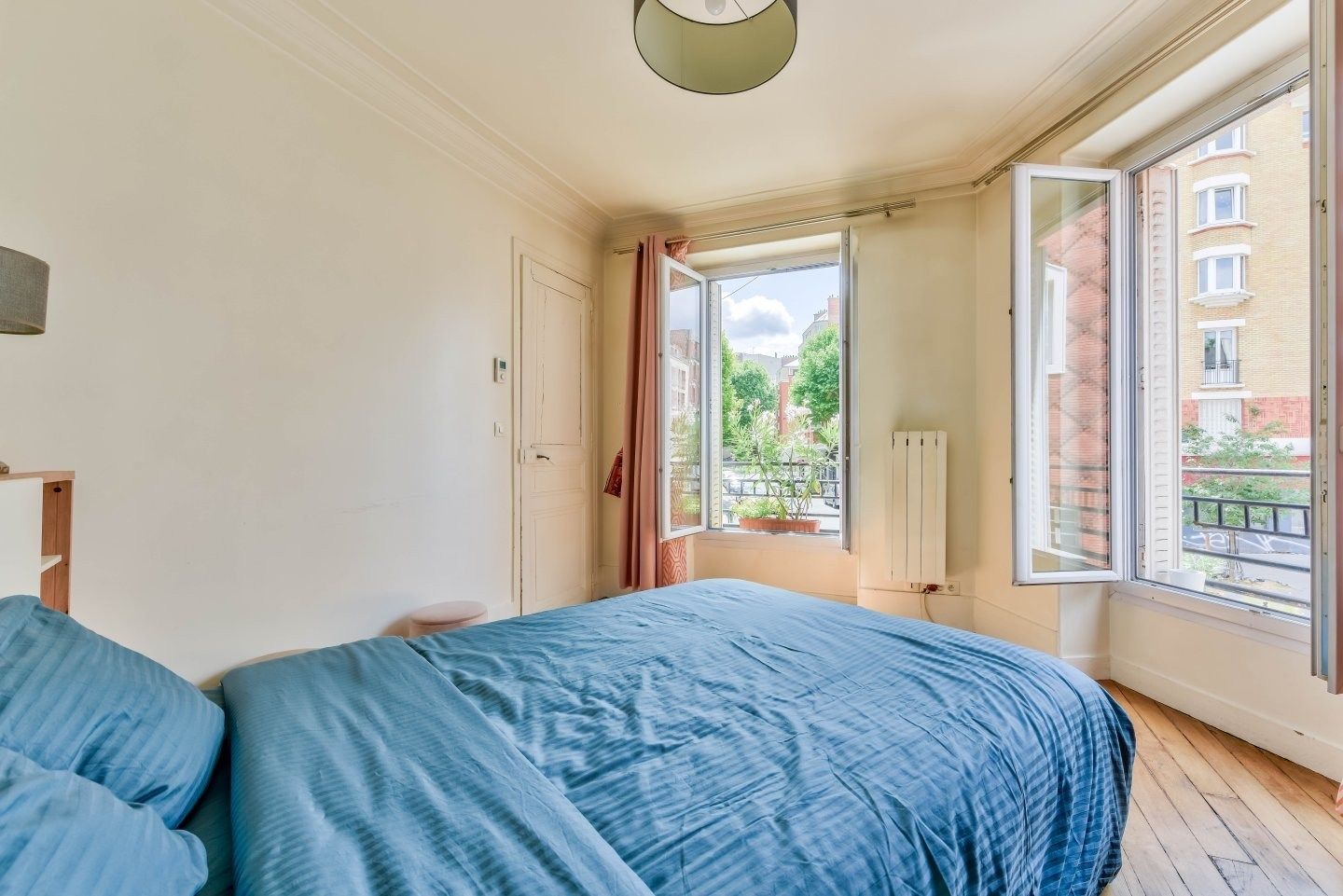 luxury apartment 2 Rooms for sale on PARIS (75018)