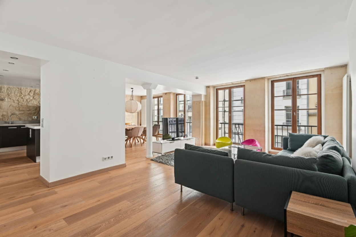 luxury apartment 4 Rooms for sale on PARIS (75002)