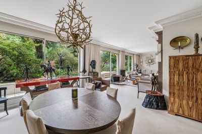 Sale Luxury apartment Neuilly-sur-Seine 5&nbsp;Rooms 140&nbsp;m²