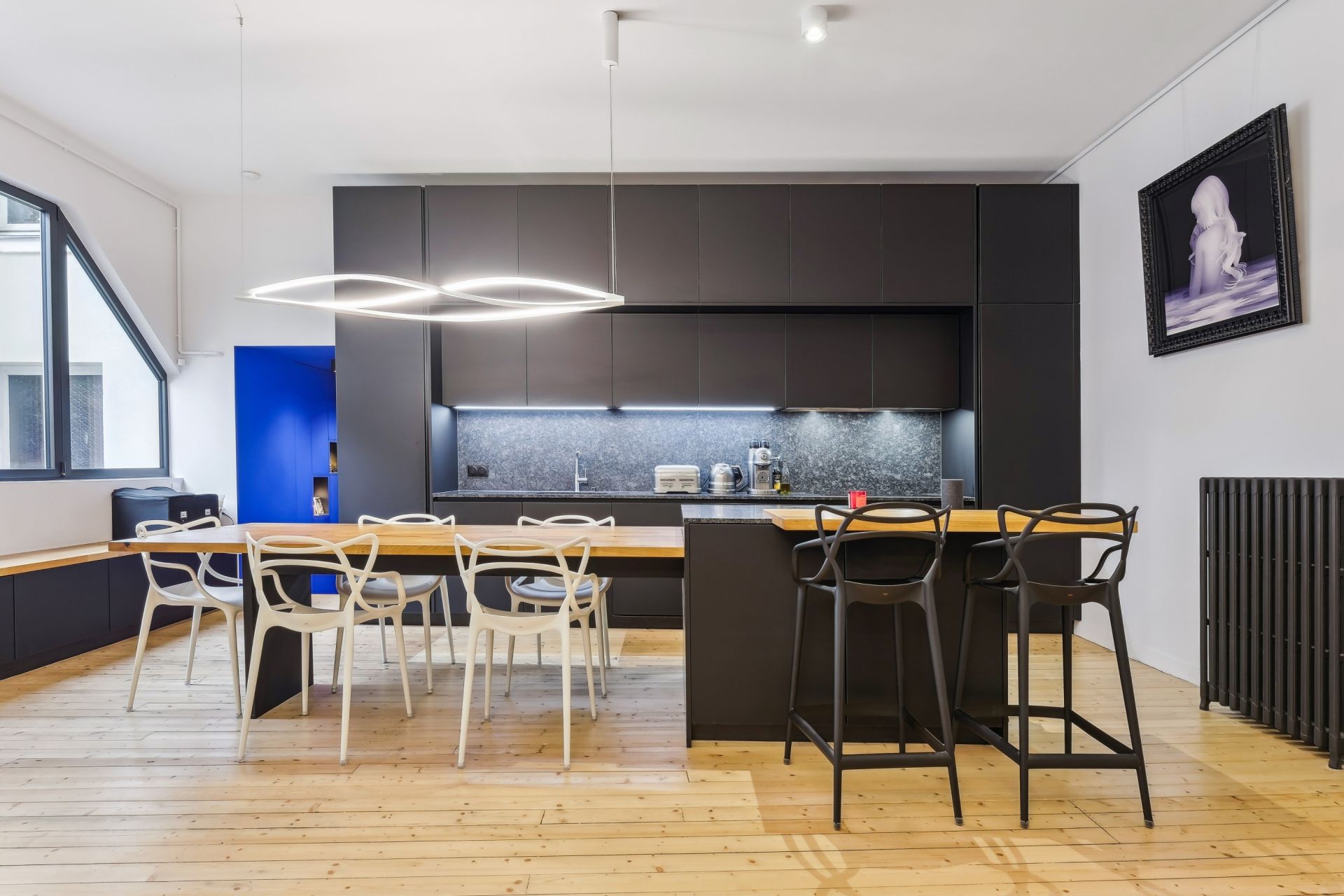 luxury apartment 5 Rooms for sale on PARIS (75011)