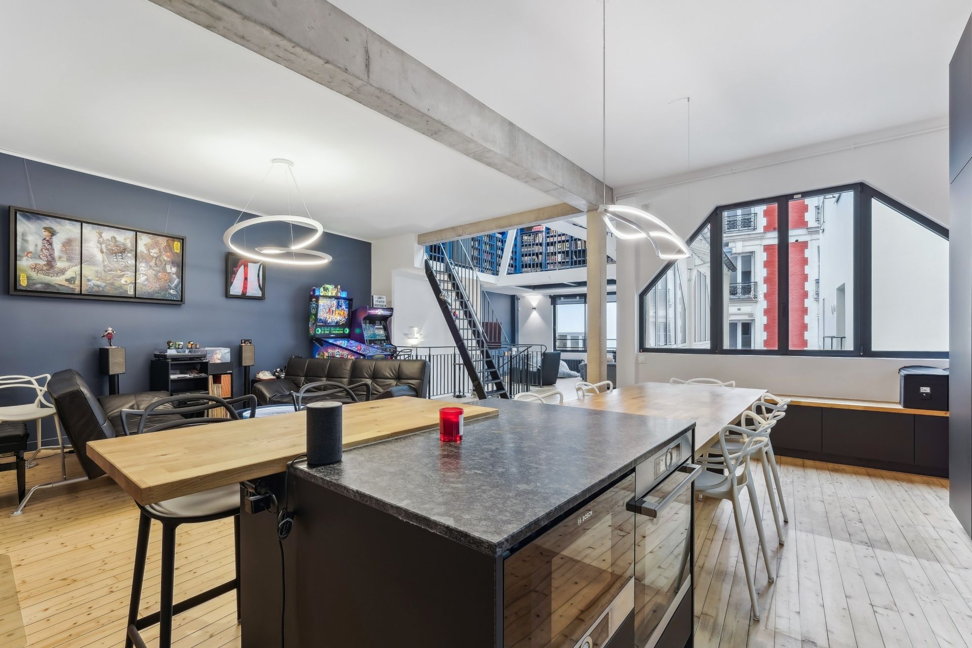 luxury apartment 5 Rooms for sale on PARIS (75011)