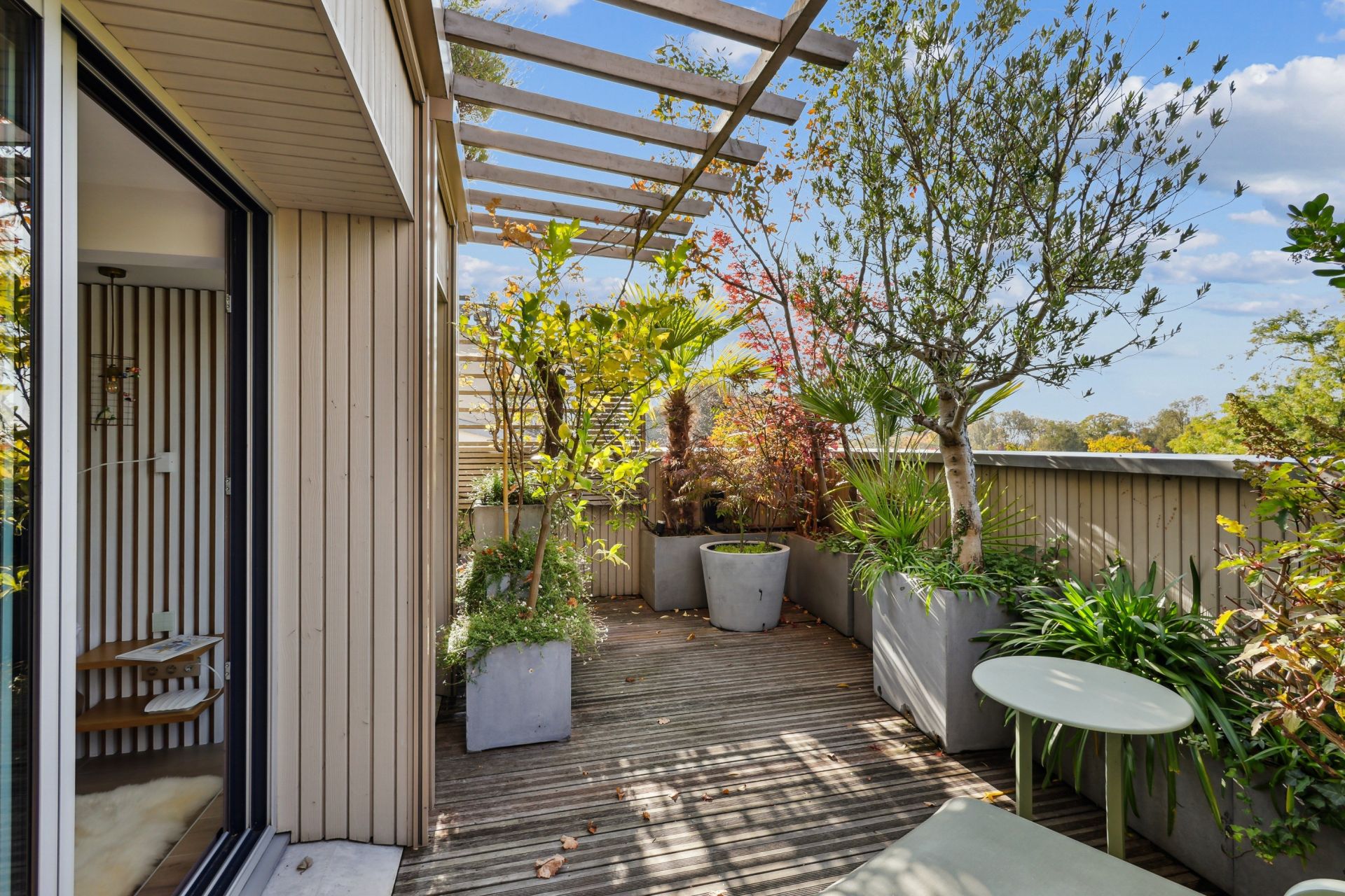 luxury house 11 Rooms for sale on PARIS (75020)