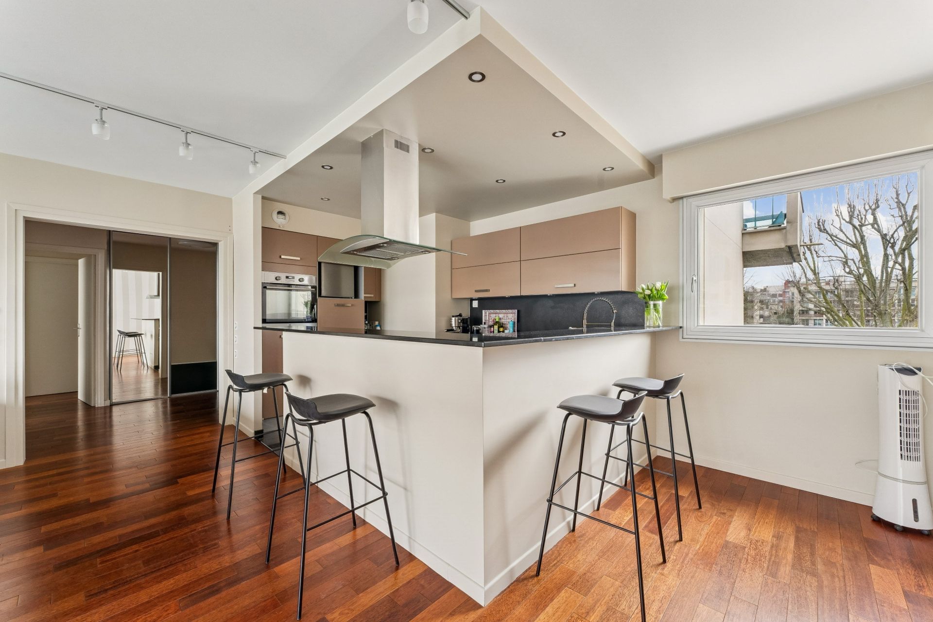 luxury apartment 3 Rooms for sale on NEUILLY SUR SEINE (92200)