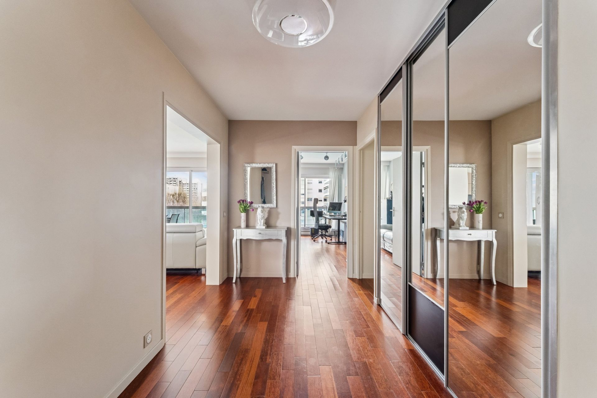 luxury apartment 3 Rooms for sale on NEUILLY SUR SEINE (92200)