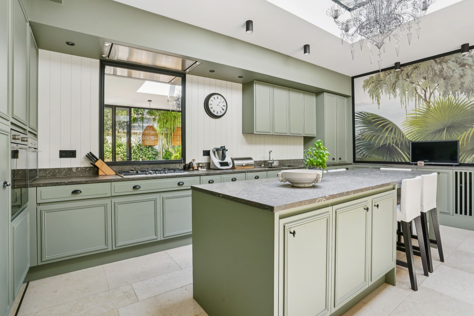 luxury house 10 Rooms for sale on NEUILLY SUR SEINE (92200)