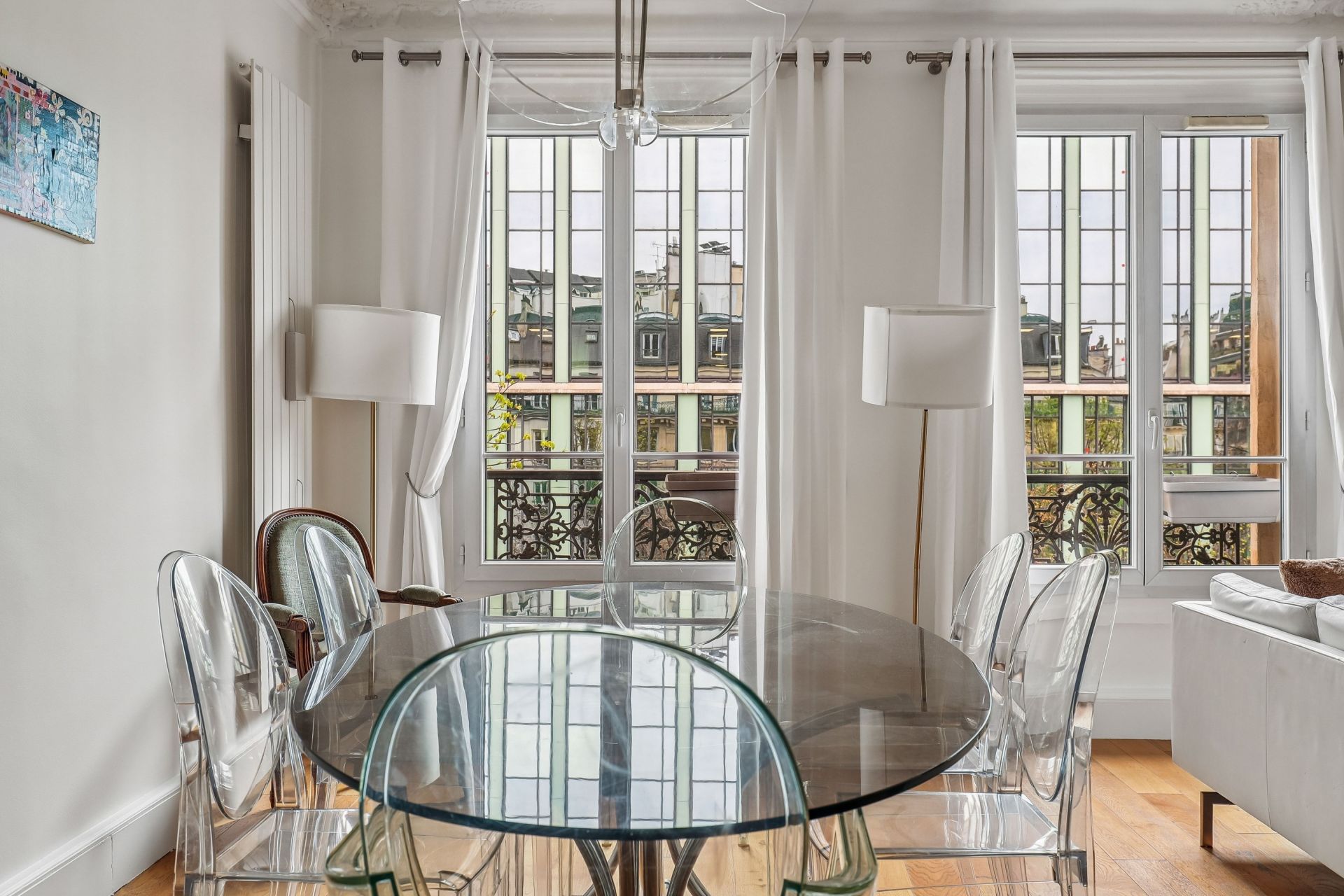 luxury apartment 4 Rooms for sale on PARIS (75017)