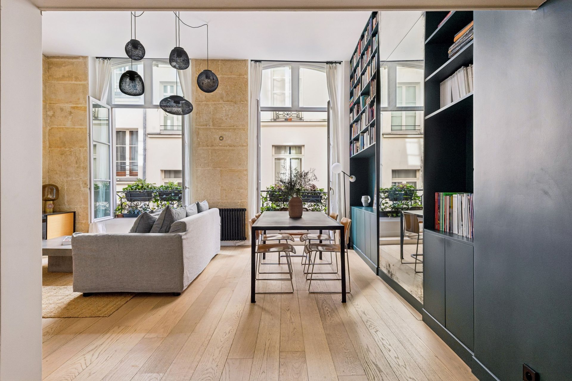 luxury apartment 3 Rooms for sale on PARIS (75002)
