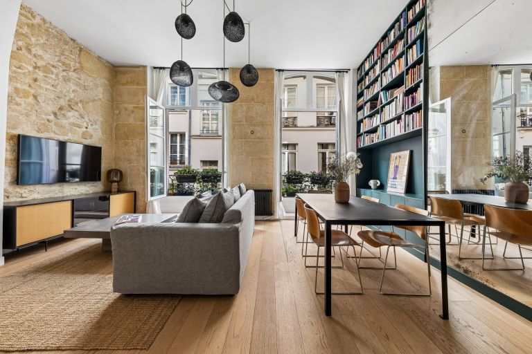 luxury apartment 3 Rooms for sale on PARIS (75002)