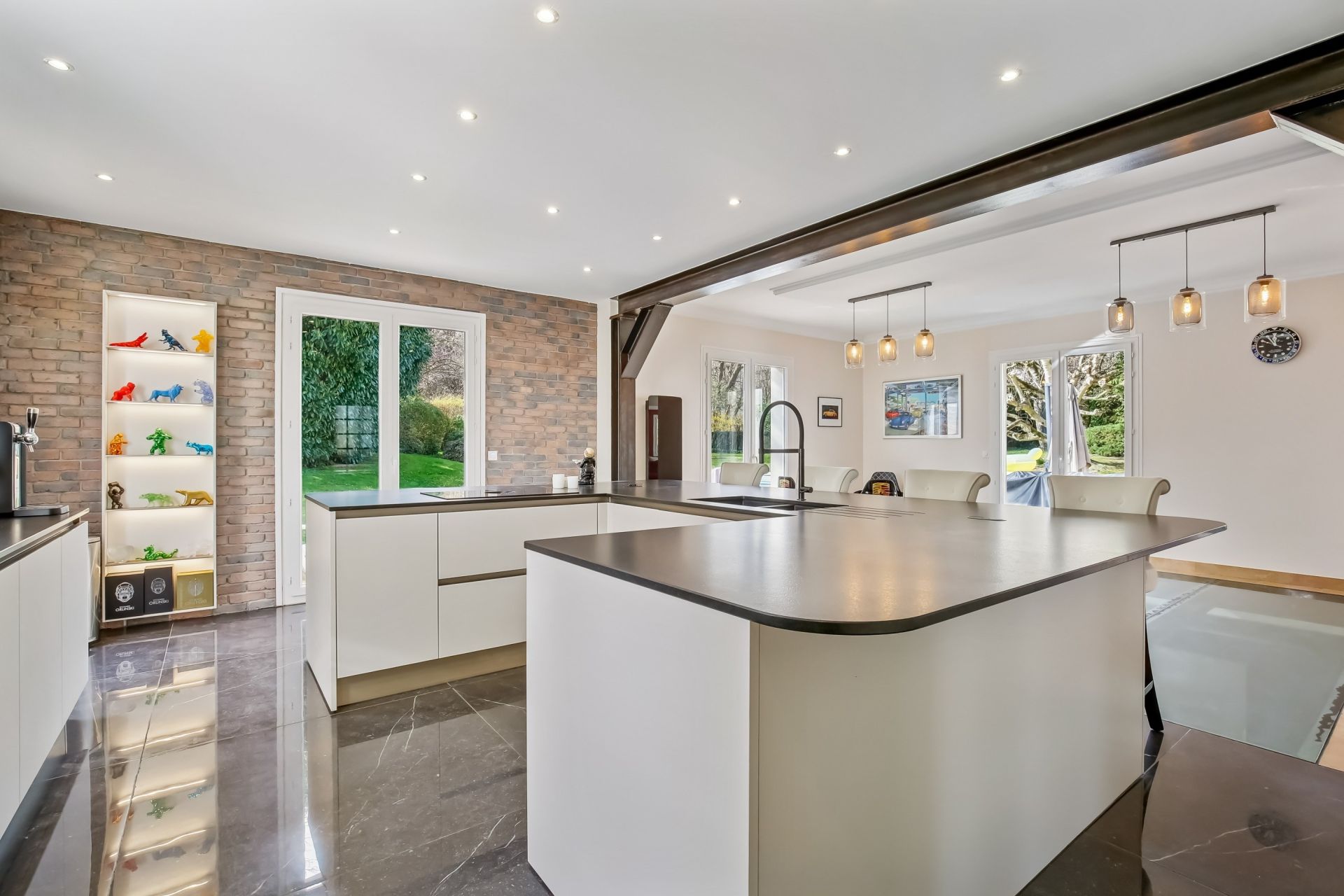 luxury house 10 Rooms for sale on LOUVECIENNES (78430)