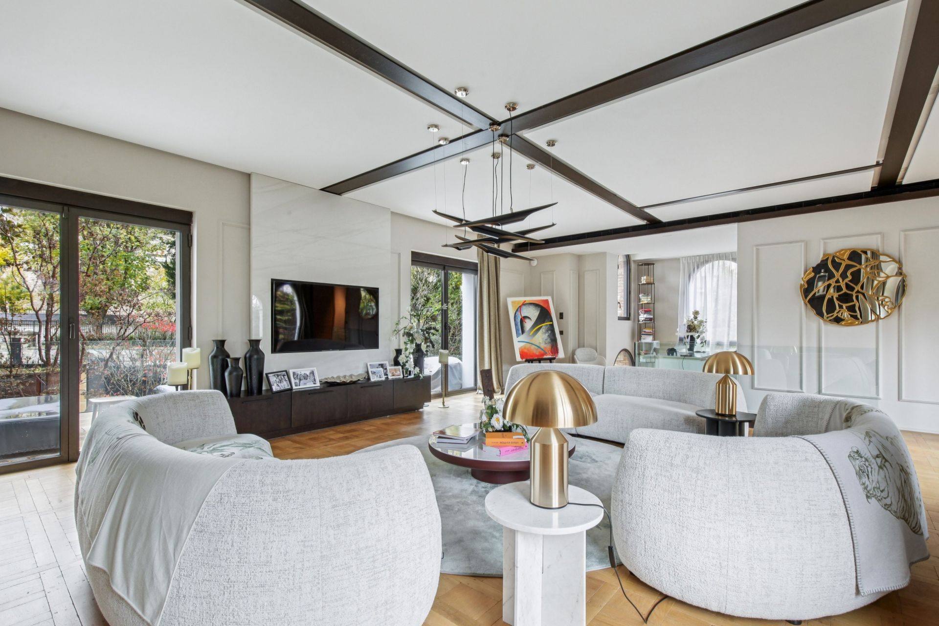 mansion (hôtel particulier) 12 Rooms for sale on PARIS (75116)
