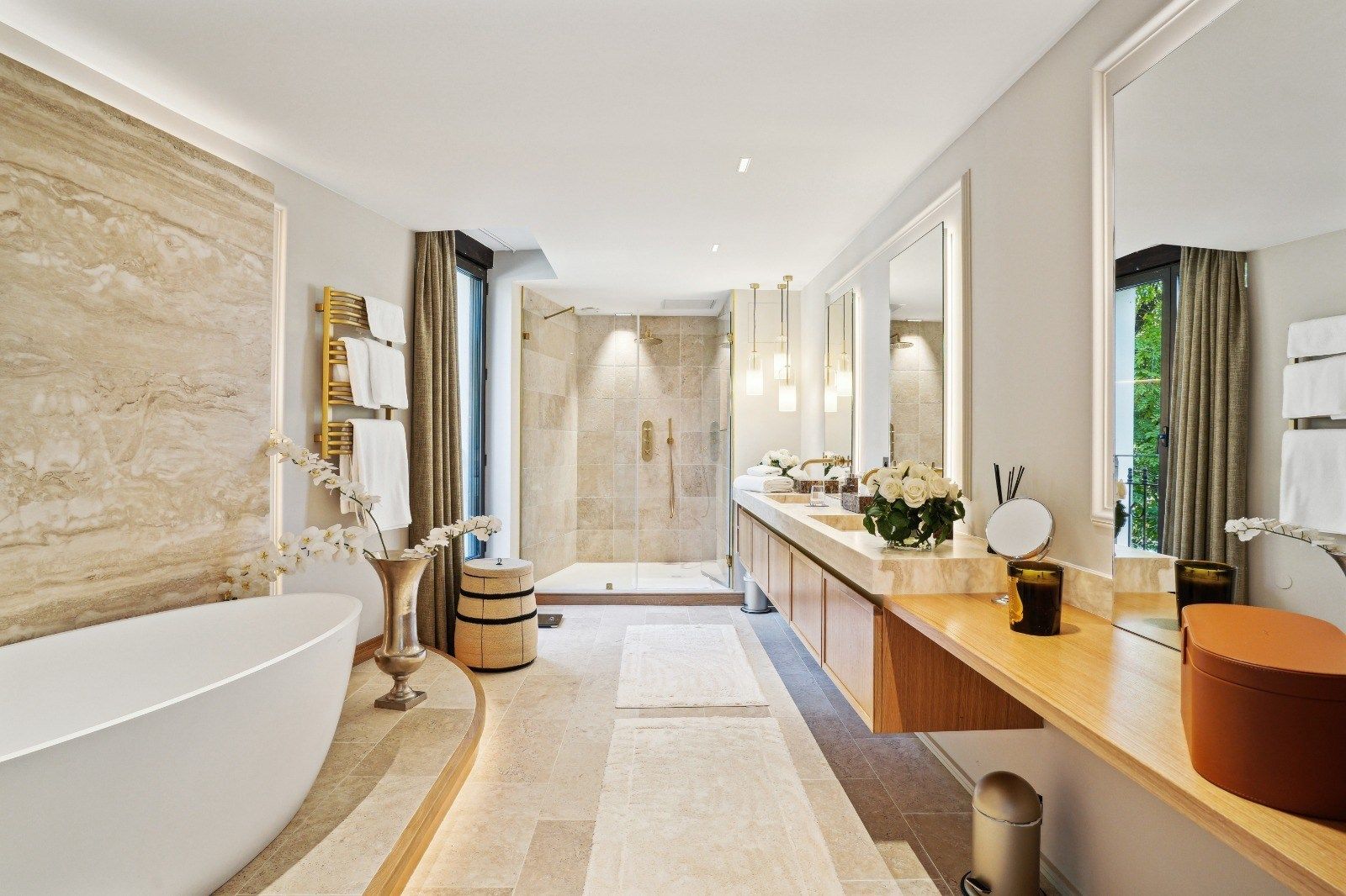 hôtel particulier 12 Pièces en vente sur PARIS (75116)