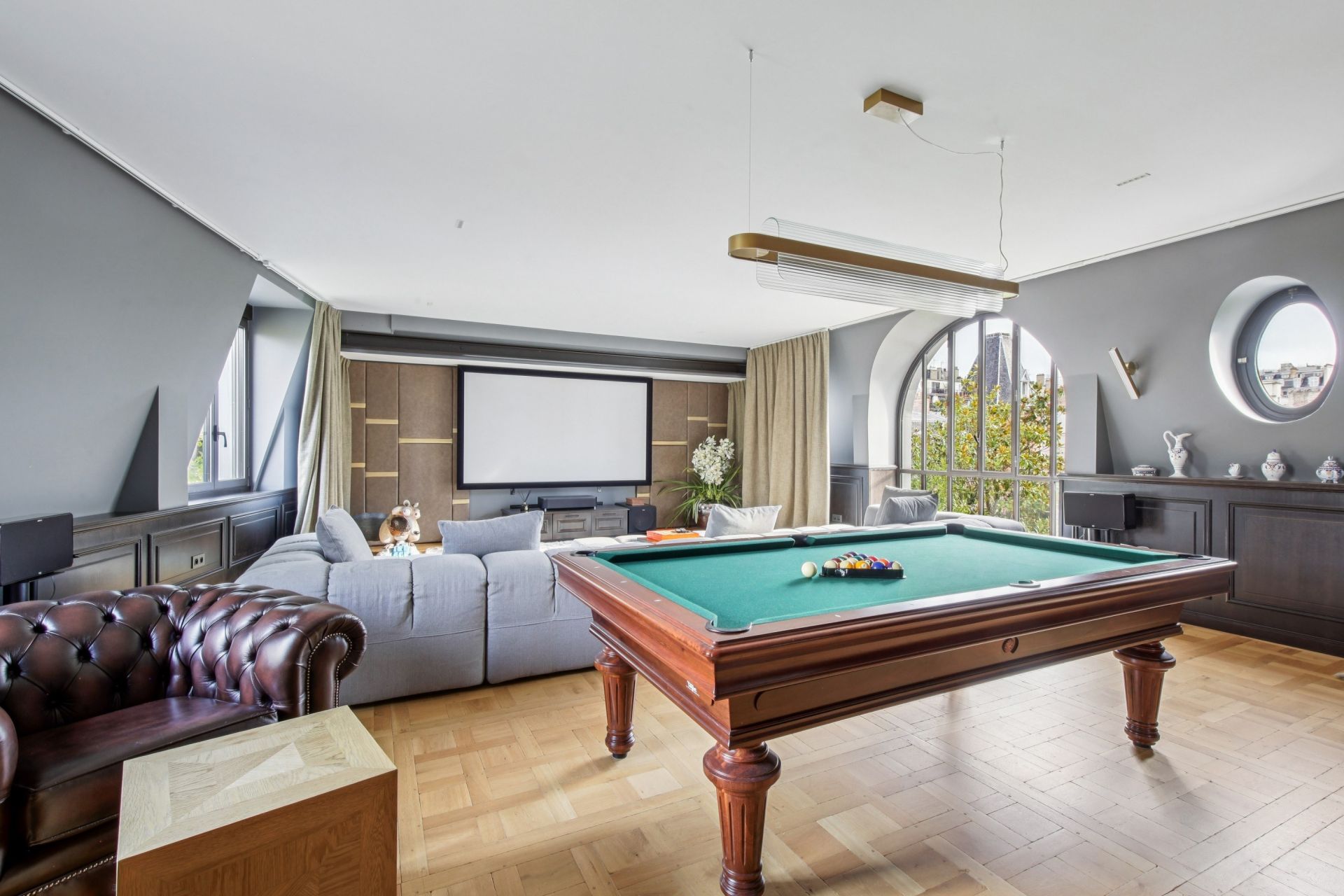 mansion (hôtel particulier) 12 Rooms for sale on PARIS (75116)