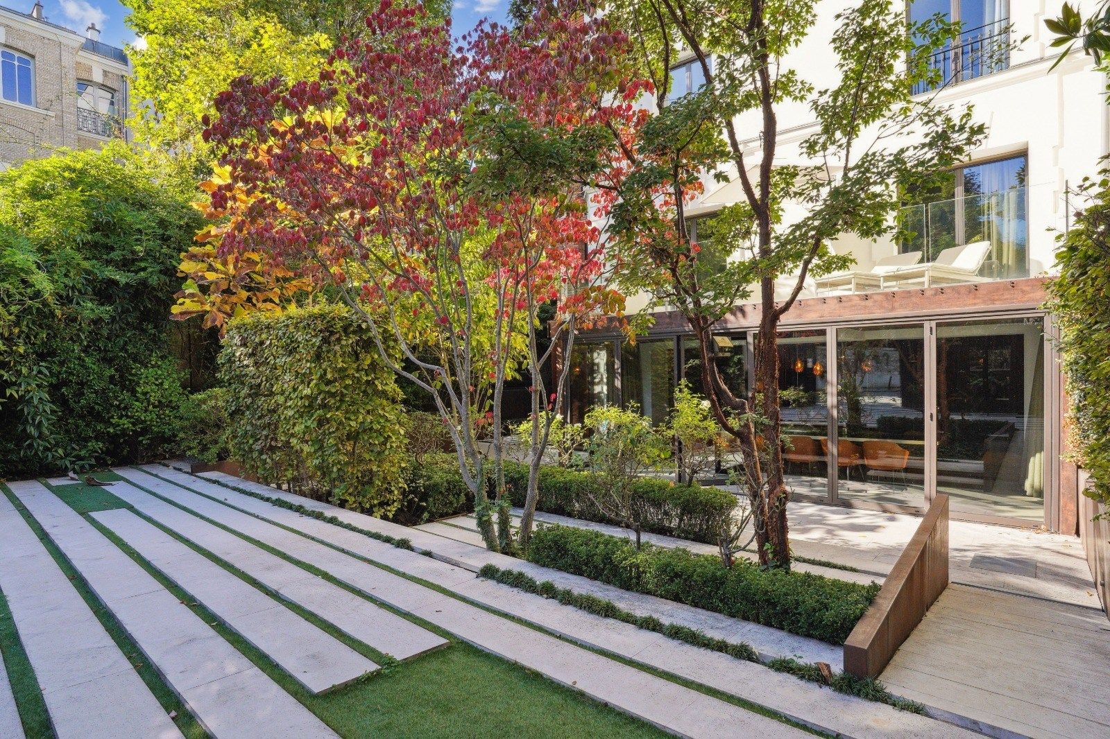 hôtel particulier 12 Pièces en vente sur PARIS (75116)