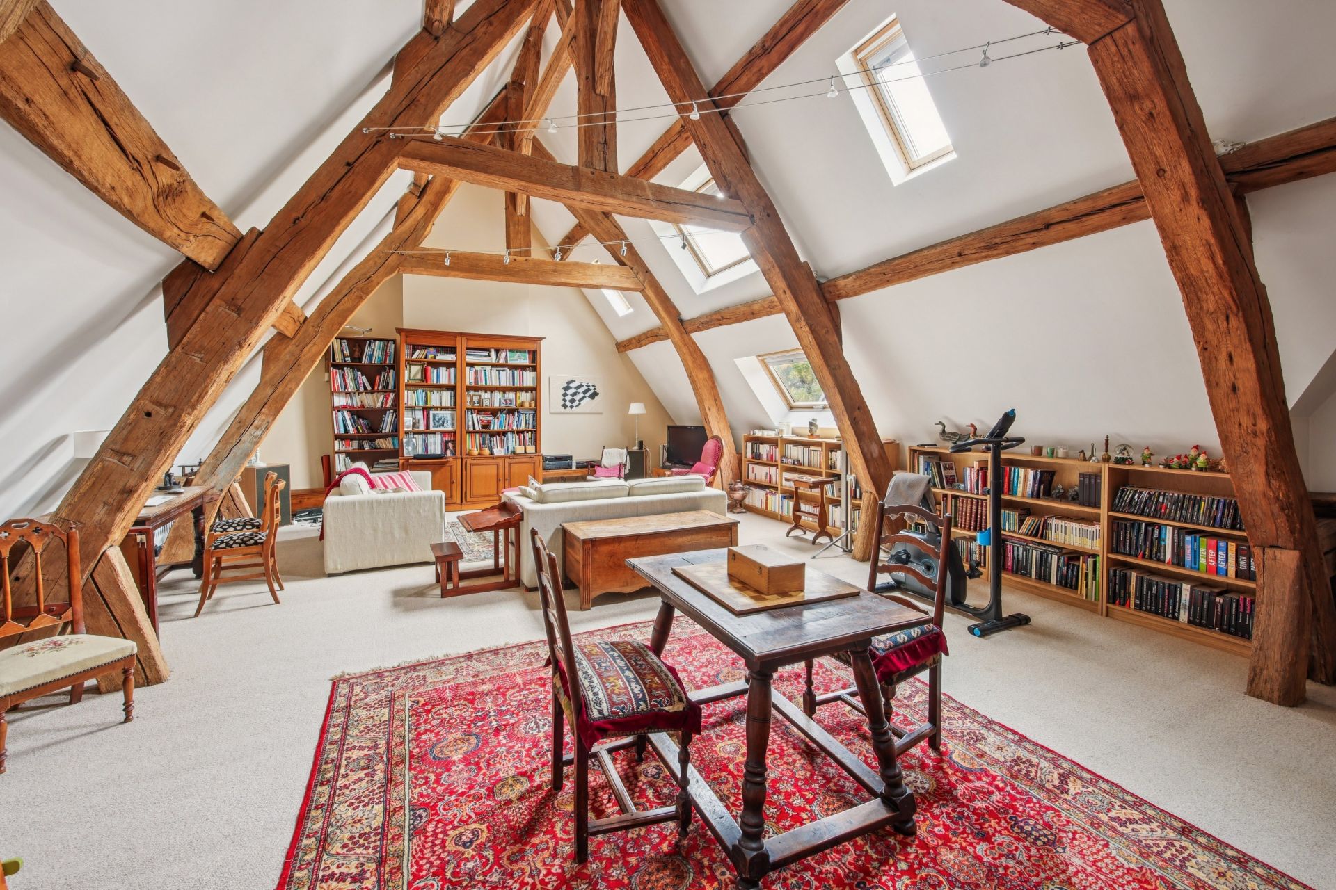 luxury house 9 Rooms for sale on MONTFORT L AMAURY (78490)