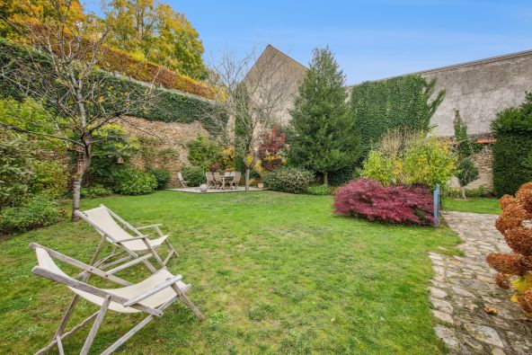 Vente Maison de luxe Montfort-l'Amaury 9&nbsp;Pièces 360&nbsp;m²