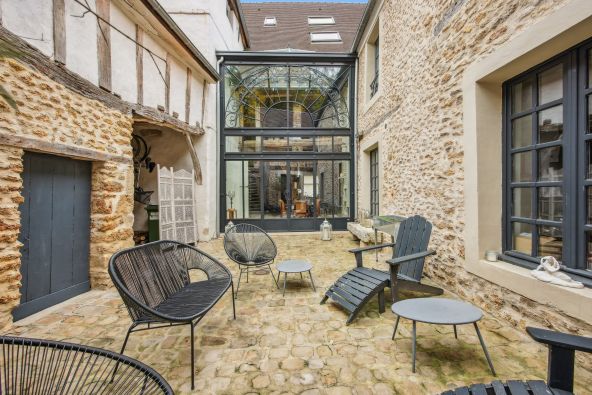 Vente Maison de luxe Montfort-l'Amaury 9&nbsp;Pièces 360&nbsp;m²