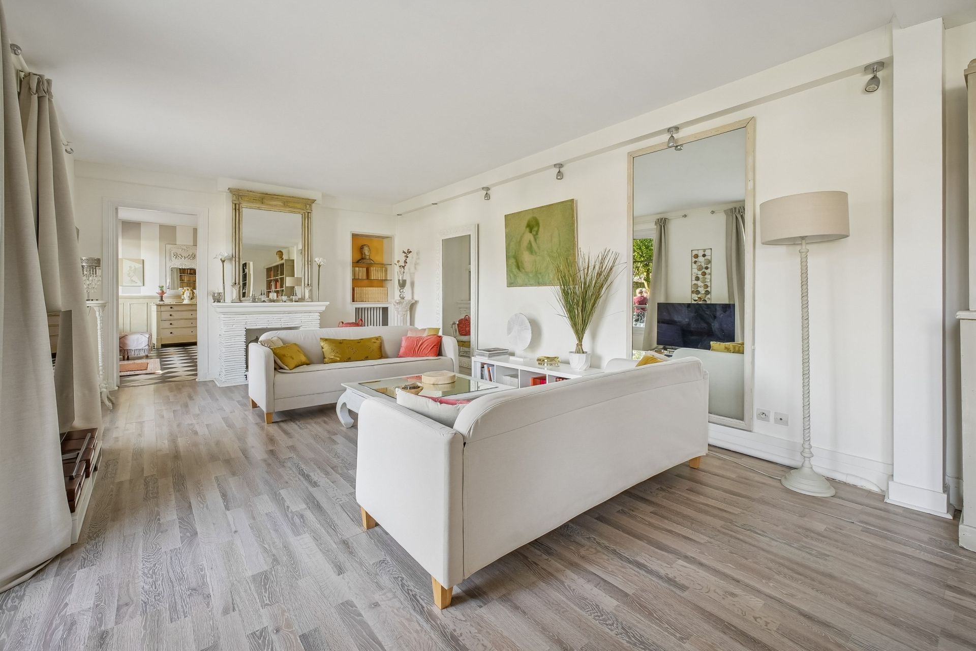 luxury house 10 Rooms for sale on MARLY LE ROI (78160)